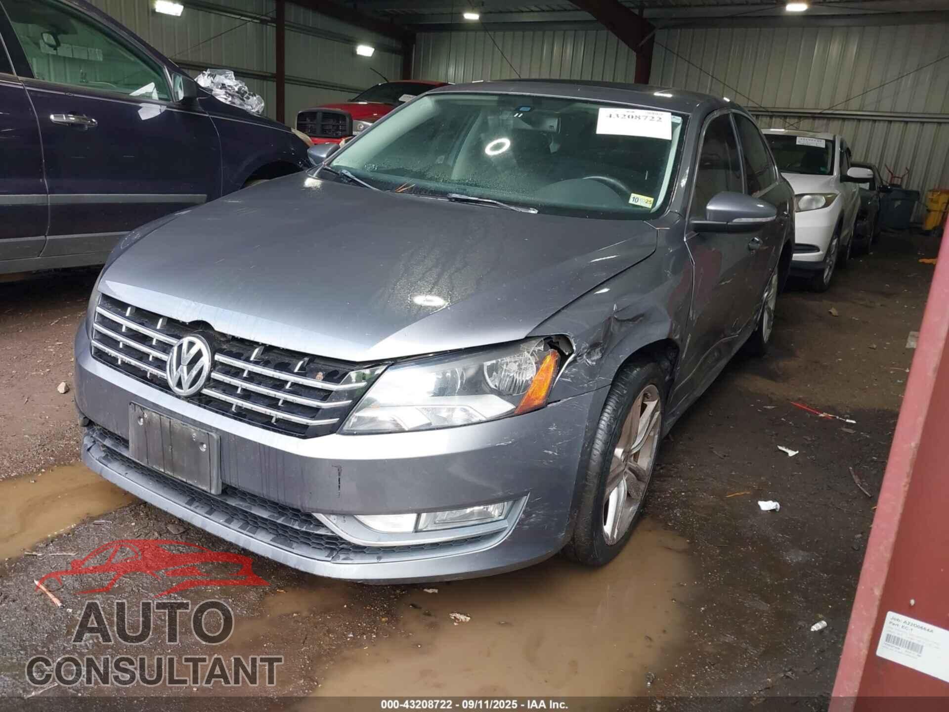 VOLKSWAGEN PASSAT 2012 - 1VWCN7A33CC071435