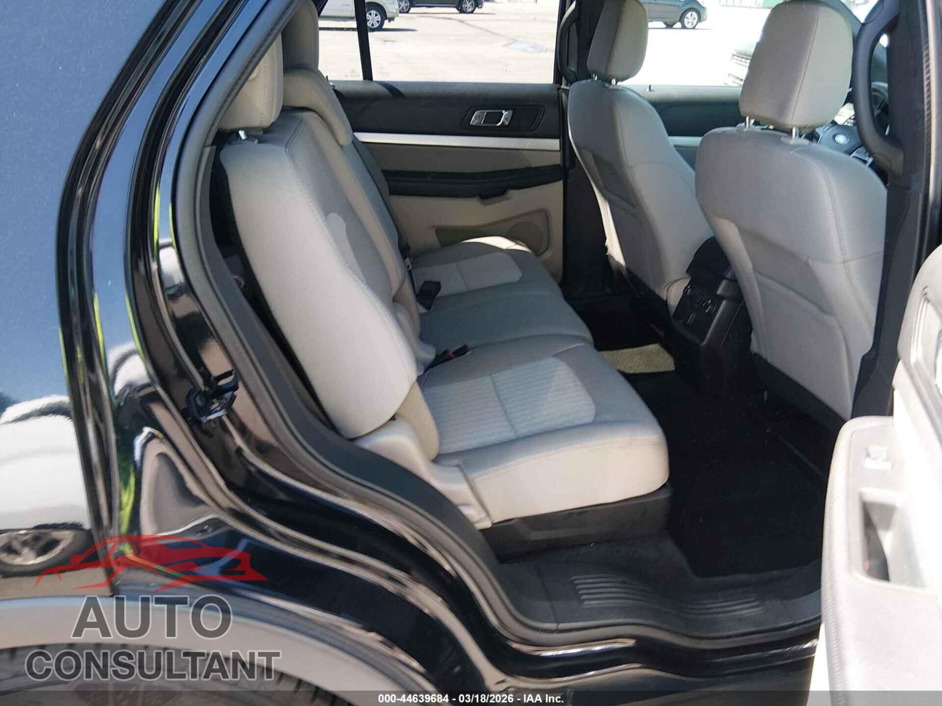 FORD EXPLORER 2018 - 1FM5K7B82JGB00178