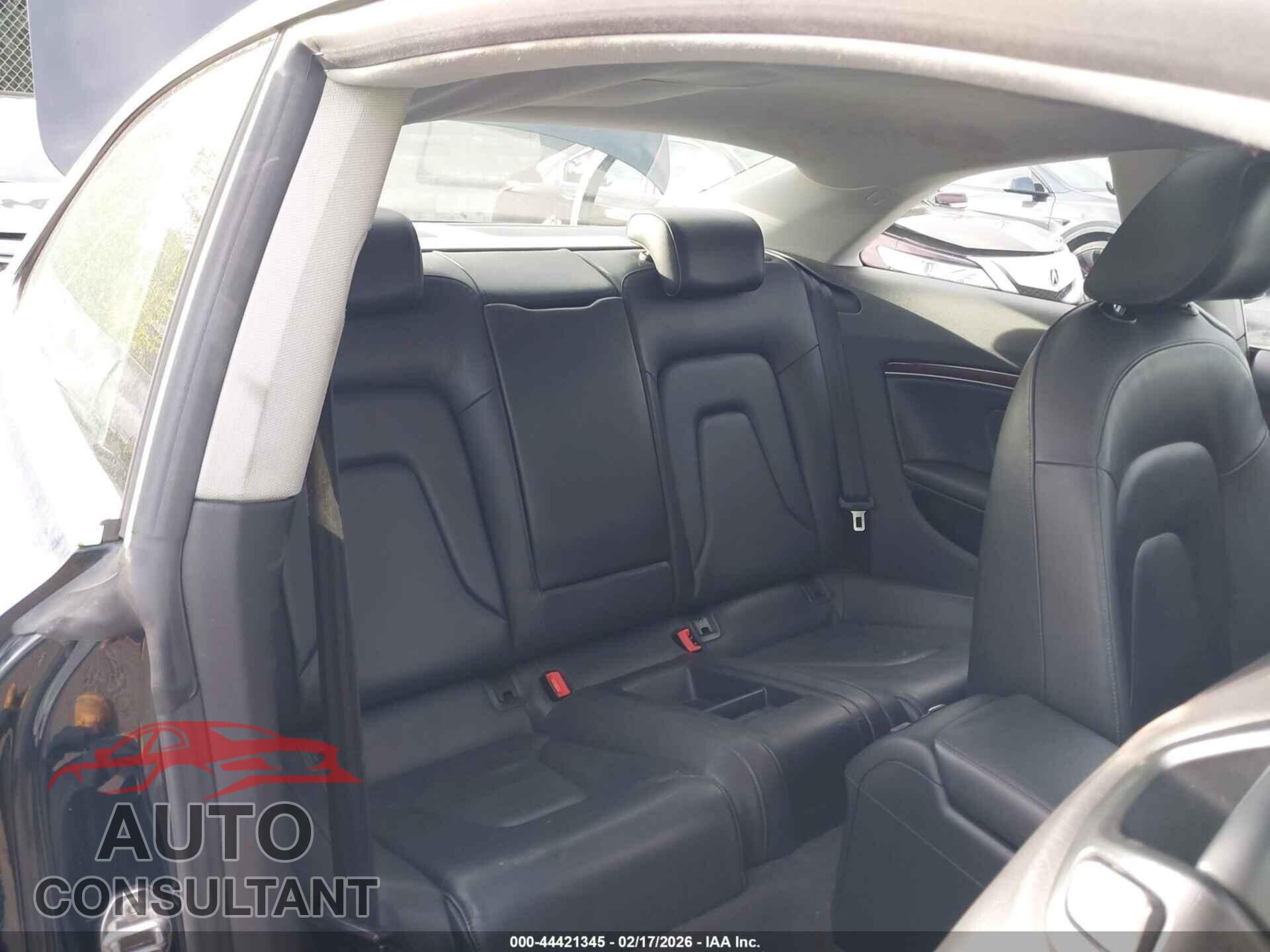 AUDI A5 2010 - WAULFAFR2AA030150
