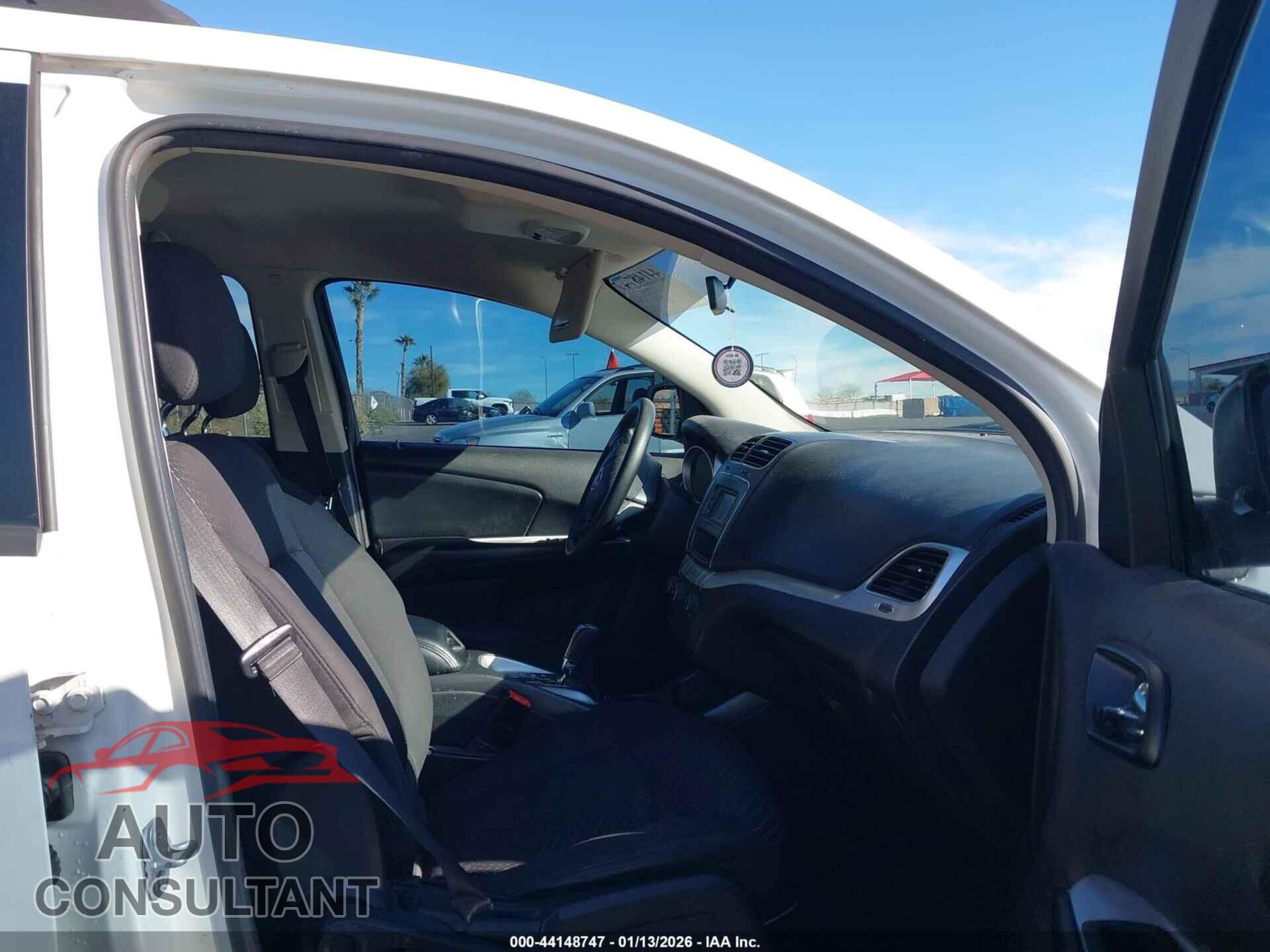 DODGE JOURNEY 2017 - 3C4PDCBG1HT537621