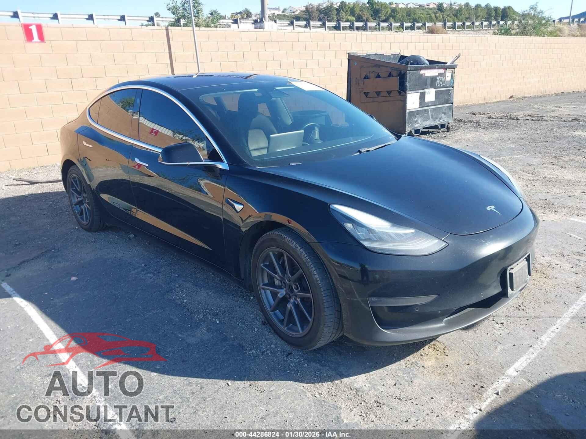 TESLA MODEL 3 2018 - 5YJ3E1EA1JF004941