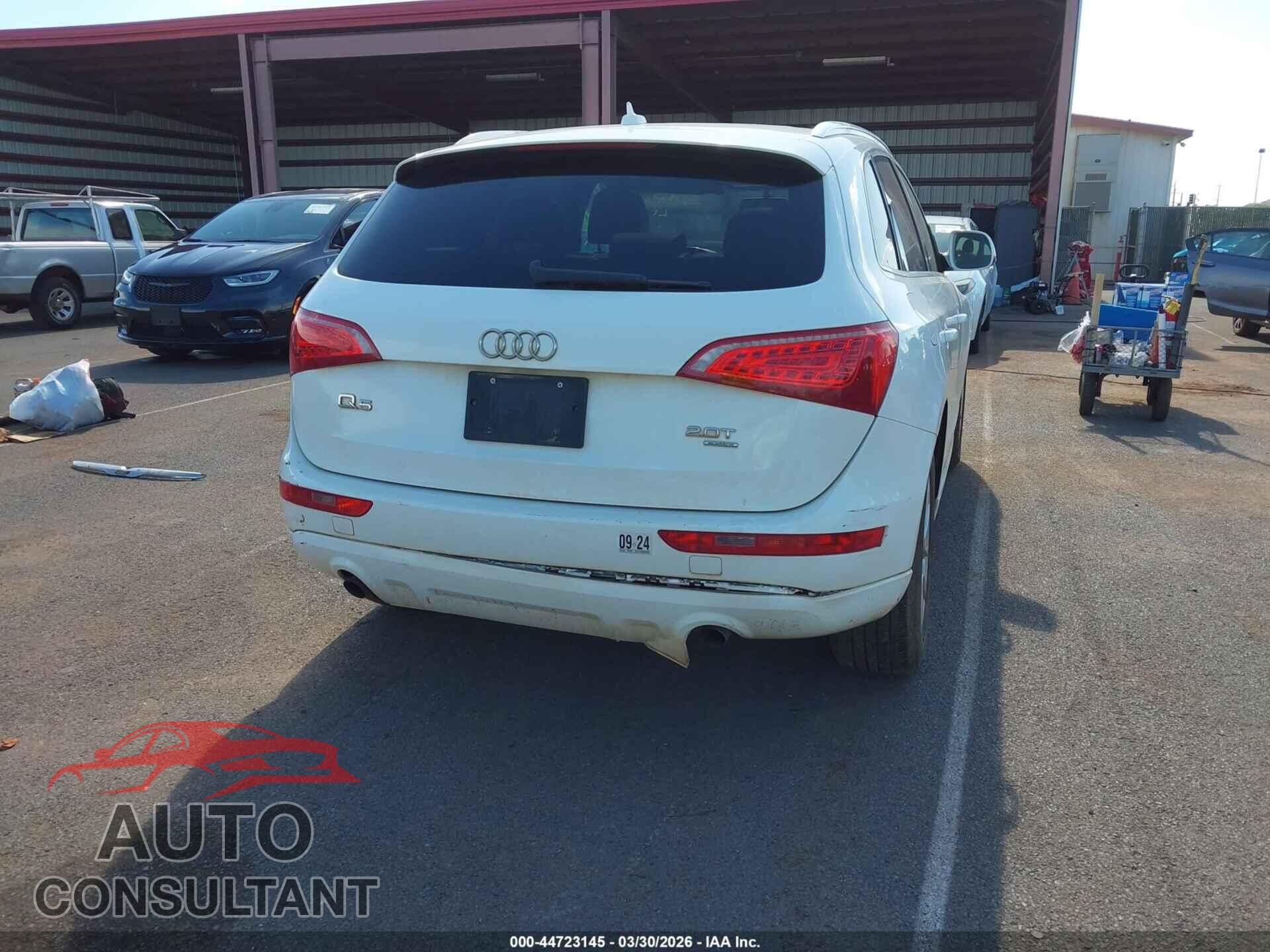 AUDI Q5 2011 - WA1LFAFP5BA047845