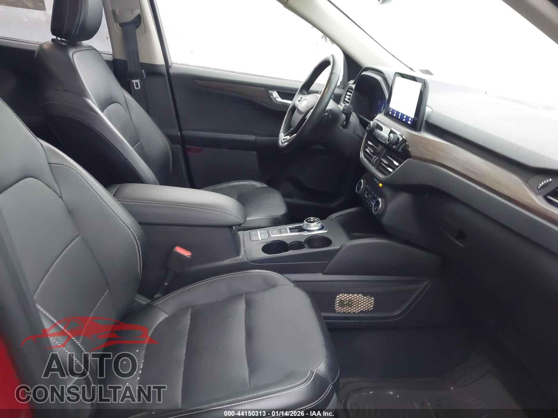 FORD ESCAPE 2020 - 1FMCU9J97LUA05353