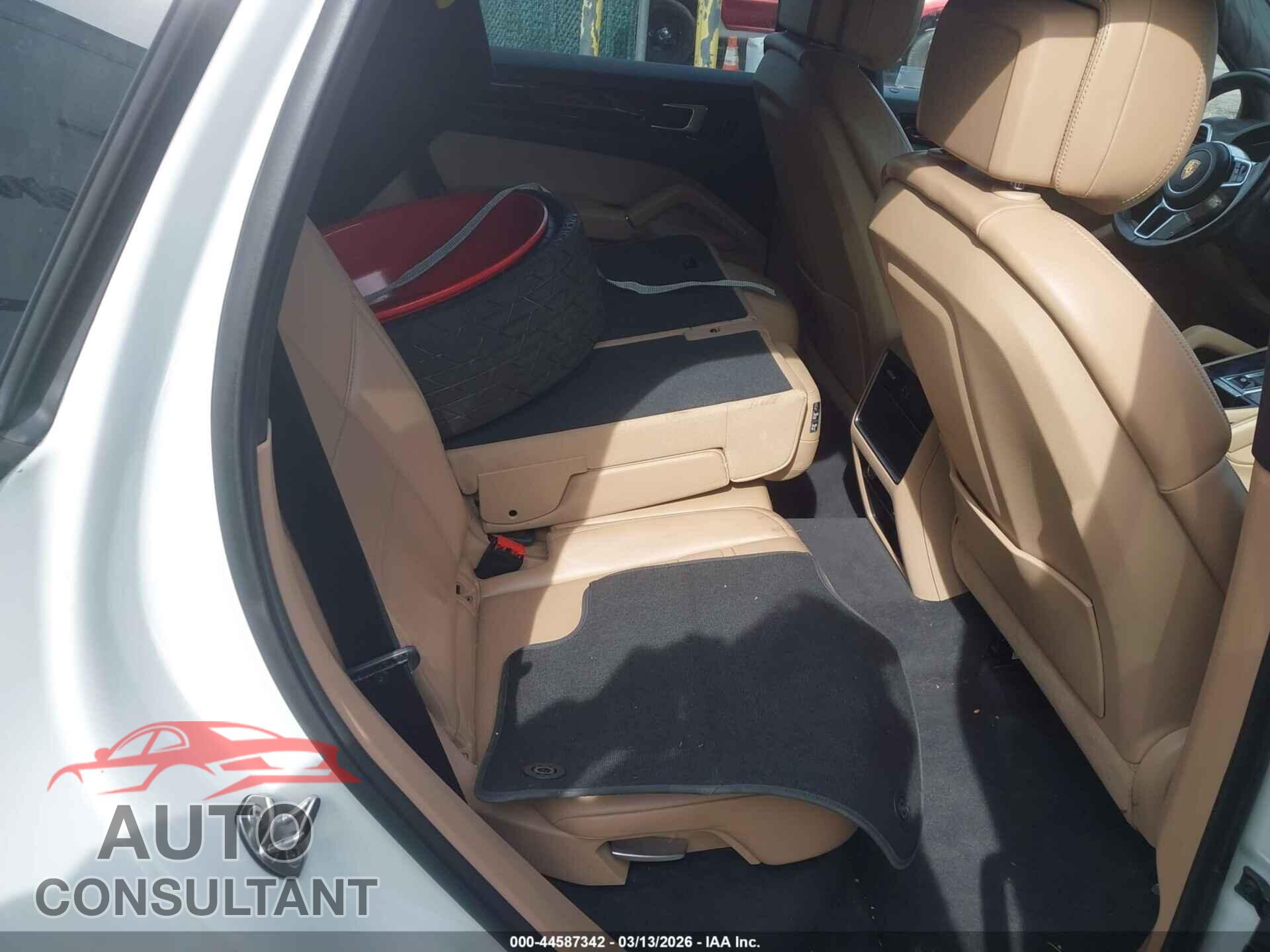 PORSCHE CAYENNE 2020 - WP1AA2AY6LDA01229