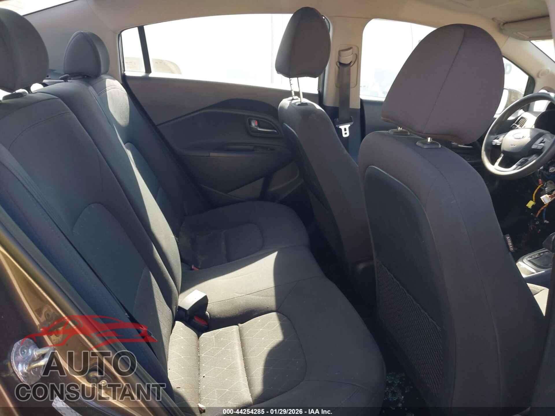KIA RIO 2016 - KNADN4A36G6569815