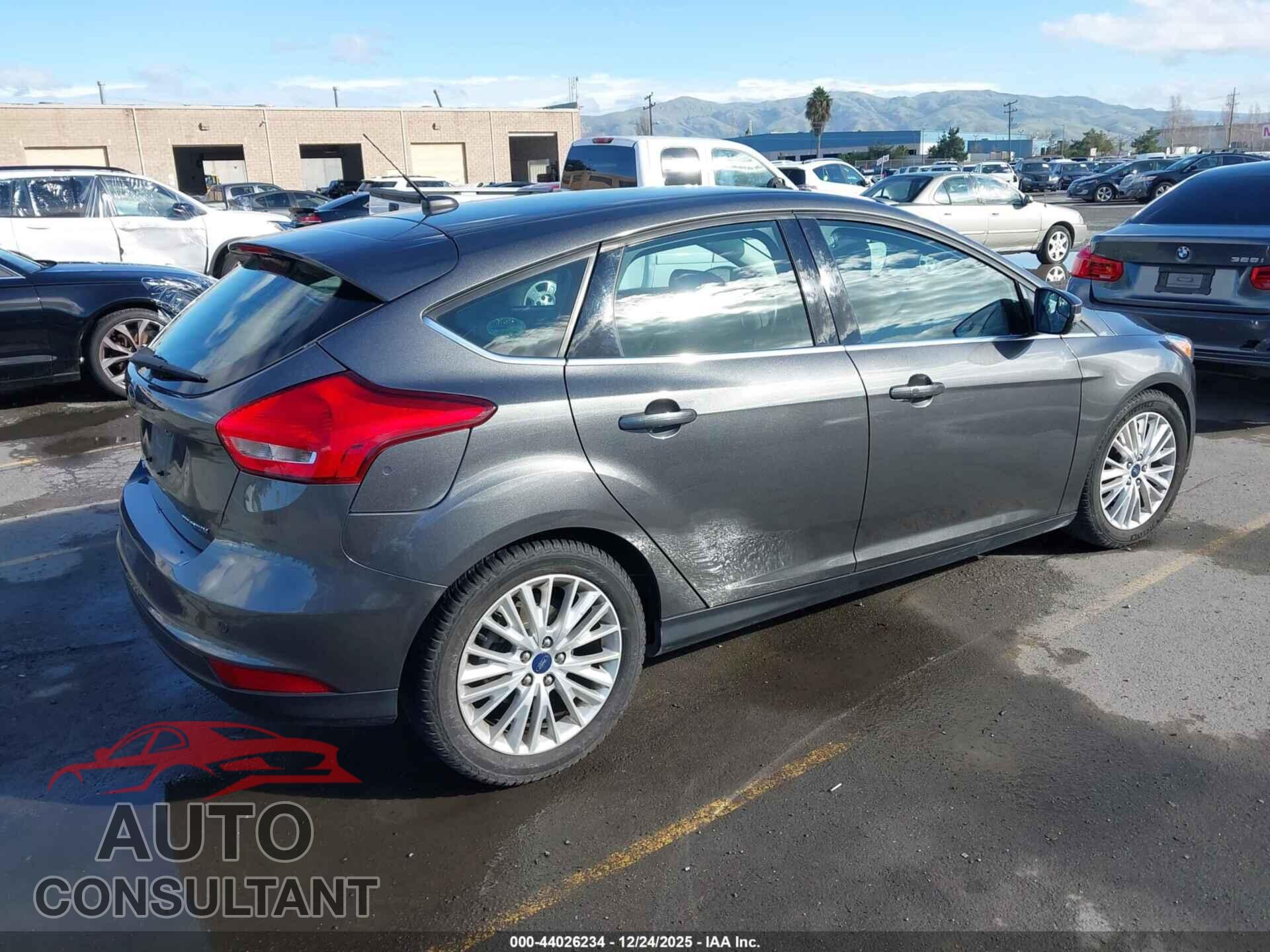FORD FOCUS 2016 - 1FADP3N22GL254672