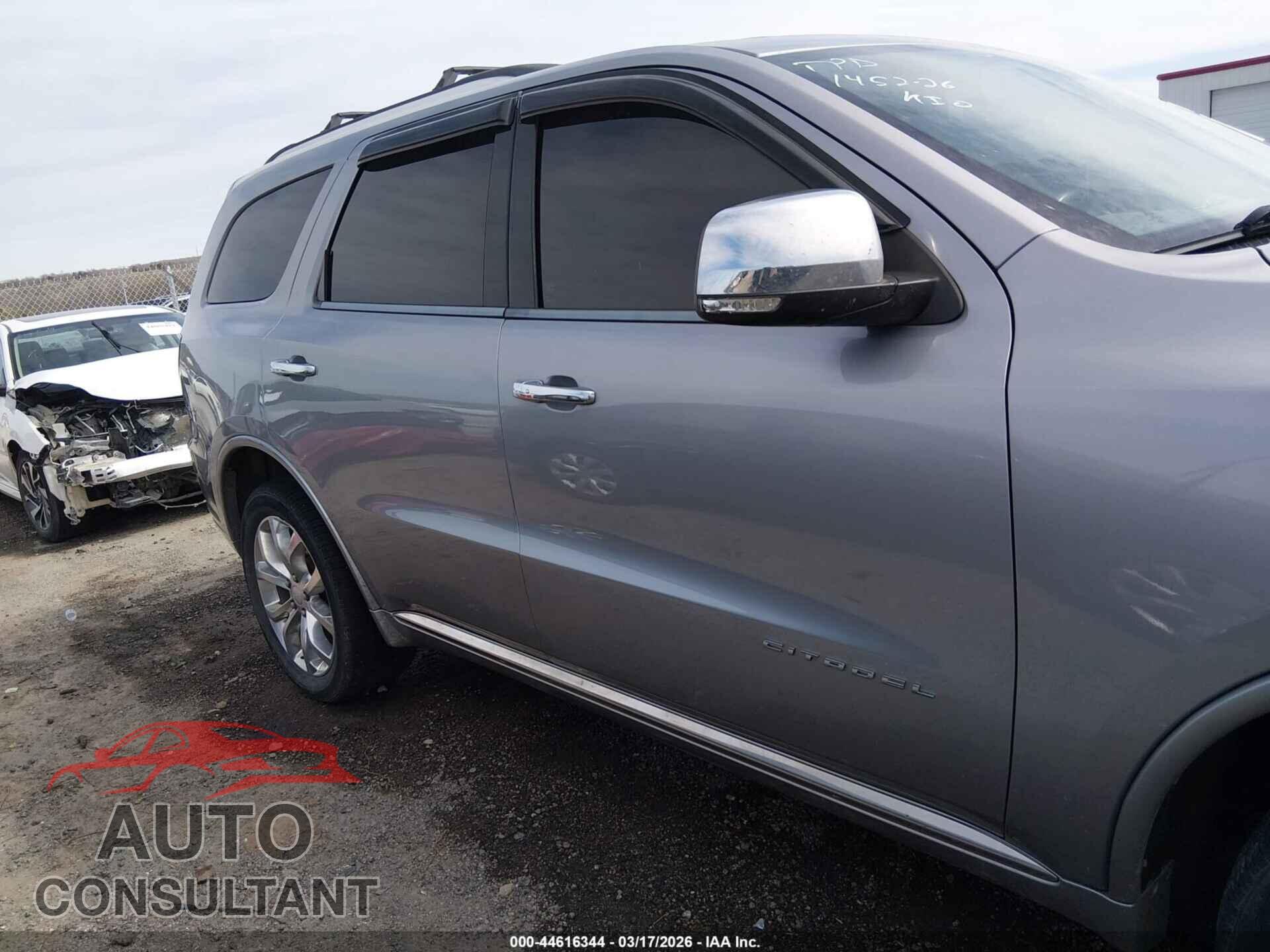 DODGE DURANGO 2018 - 1C4SDJET7JC302326