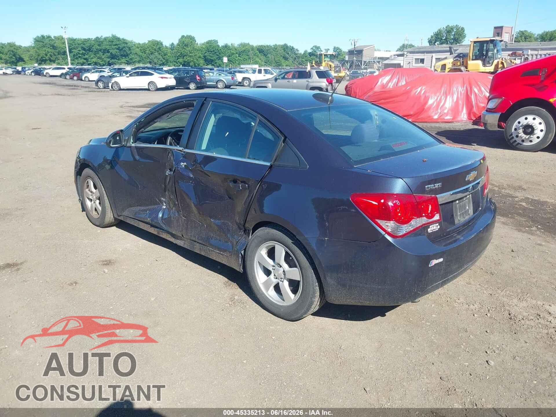 CHEVROLET CRUZE 2015 - 1G1PC5SB1F7203473