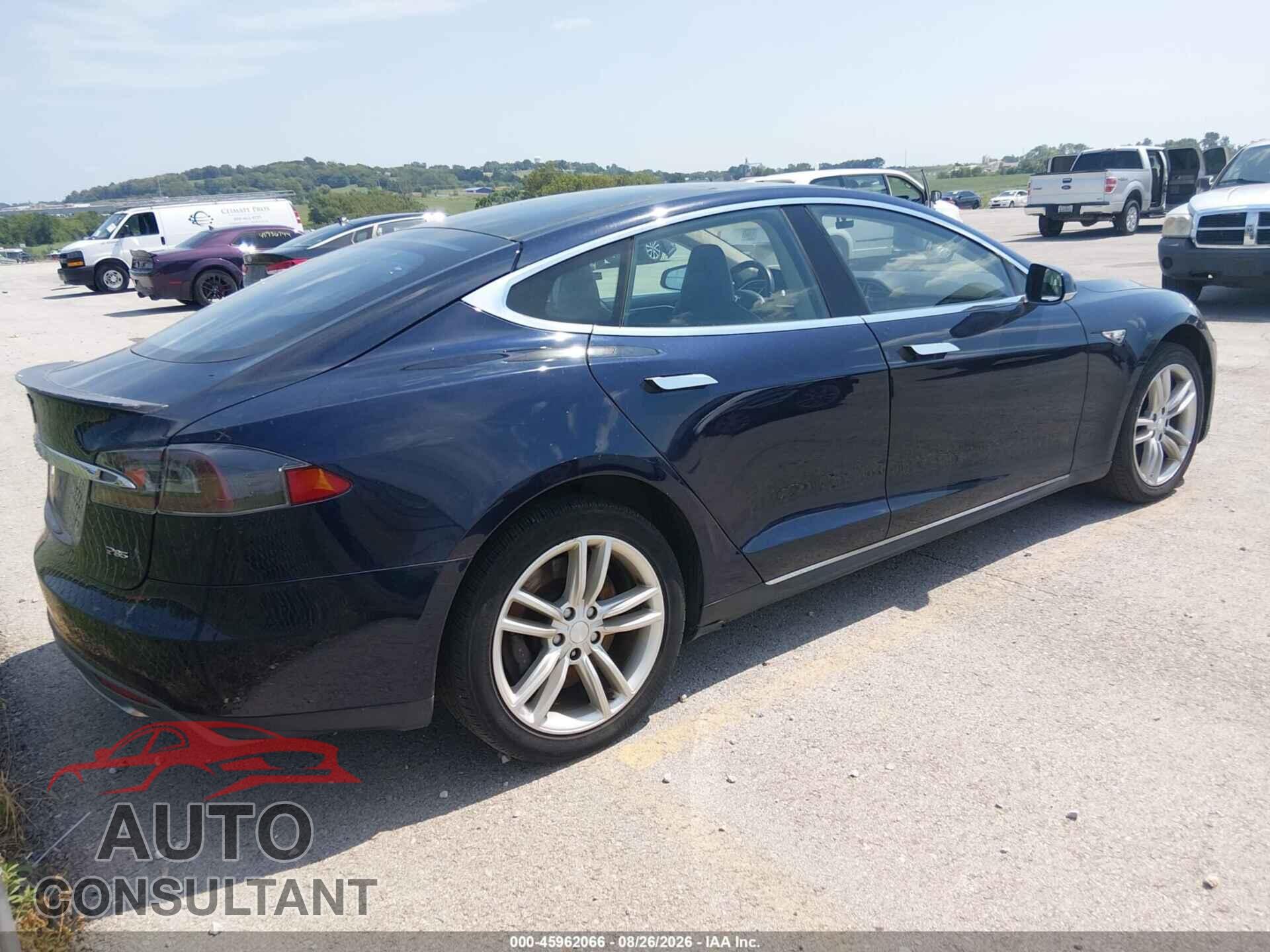 TESLA MODEL S 2013 - 5YJSA1DP7DFP06943