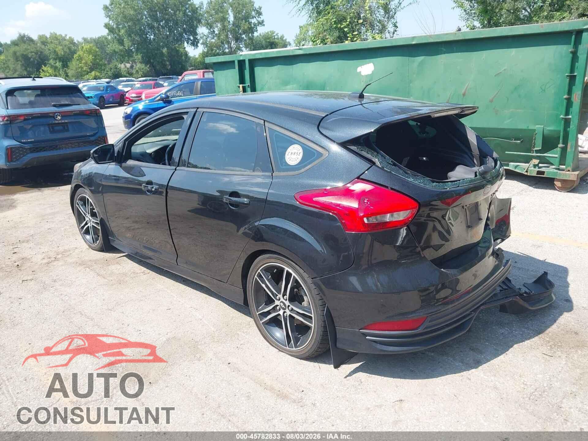 FORD FOCUS 2015 - 1FADP3L98FL240838