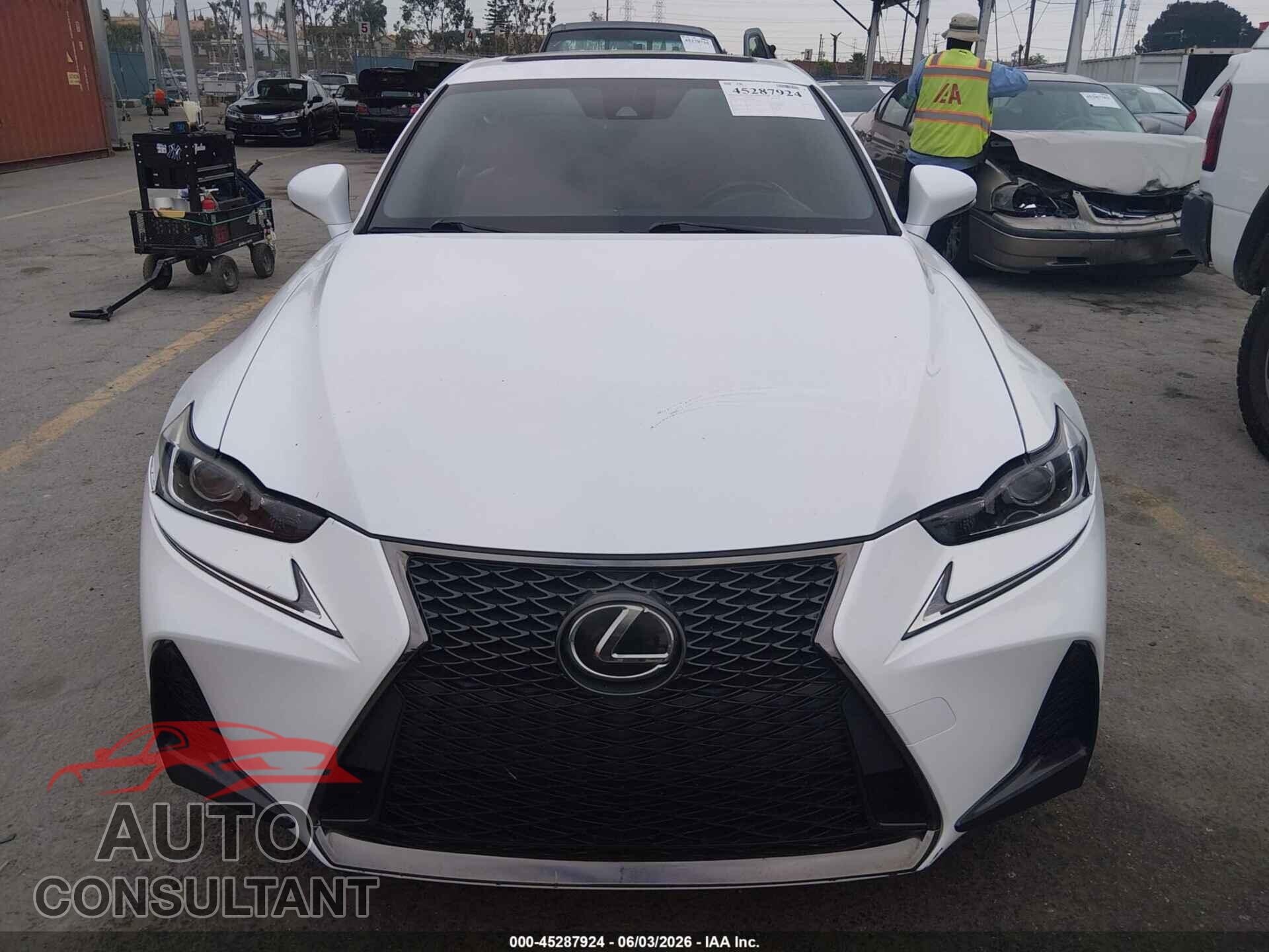 LEXUS IS 200T 2017 - JTHBA1D29H5045250