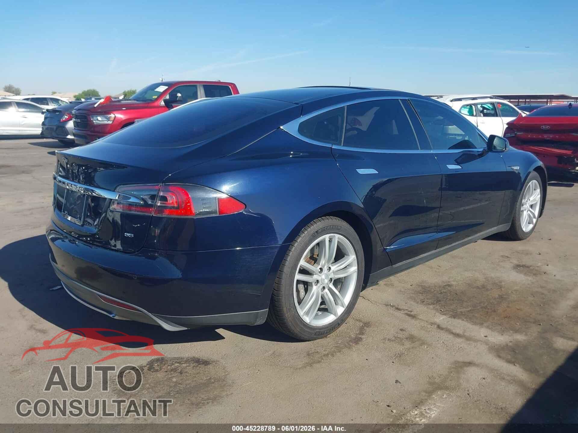 TESLA MODEL S 2013 - 5YJSA1DN3DFP20935