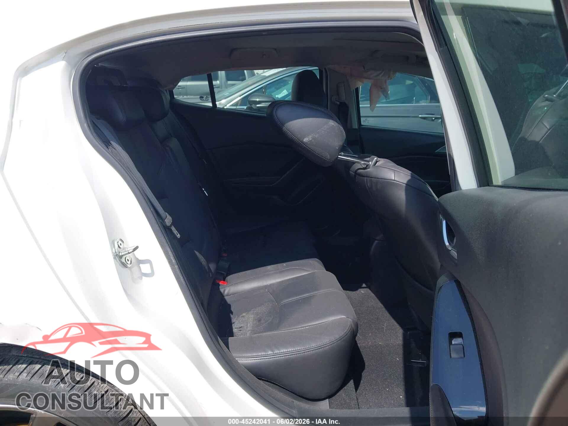 MAZDA MAZDA3 2018 - 3MZBN1L33JM190894