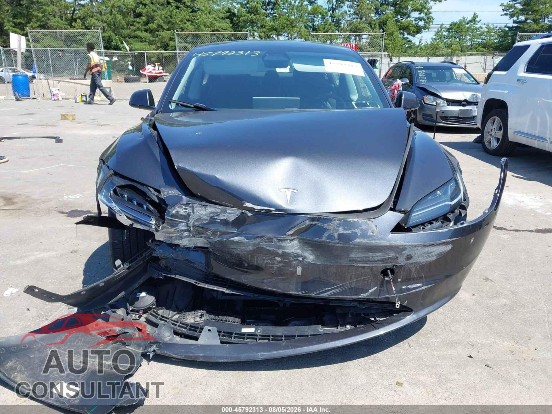 TESLA MODEL 3 2024 - 5YJ3E1EA9RF763431