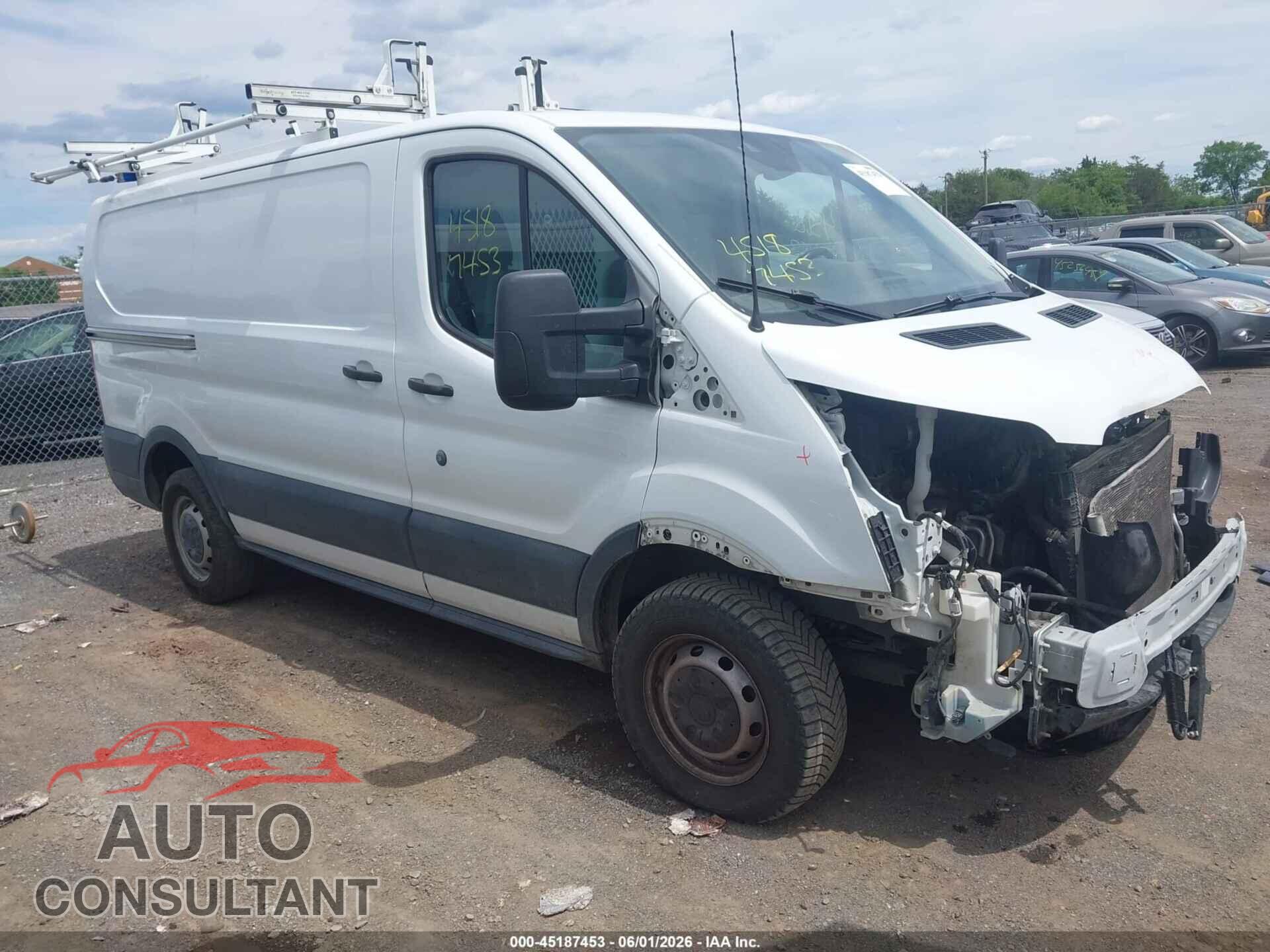 FORD TRANSIT-250 2017 - 1FTYR1YM8HKB43784