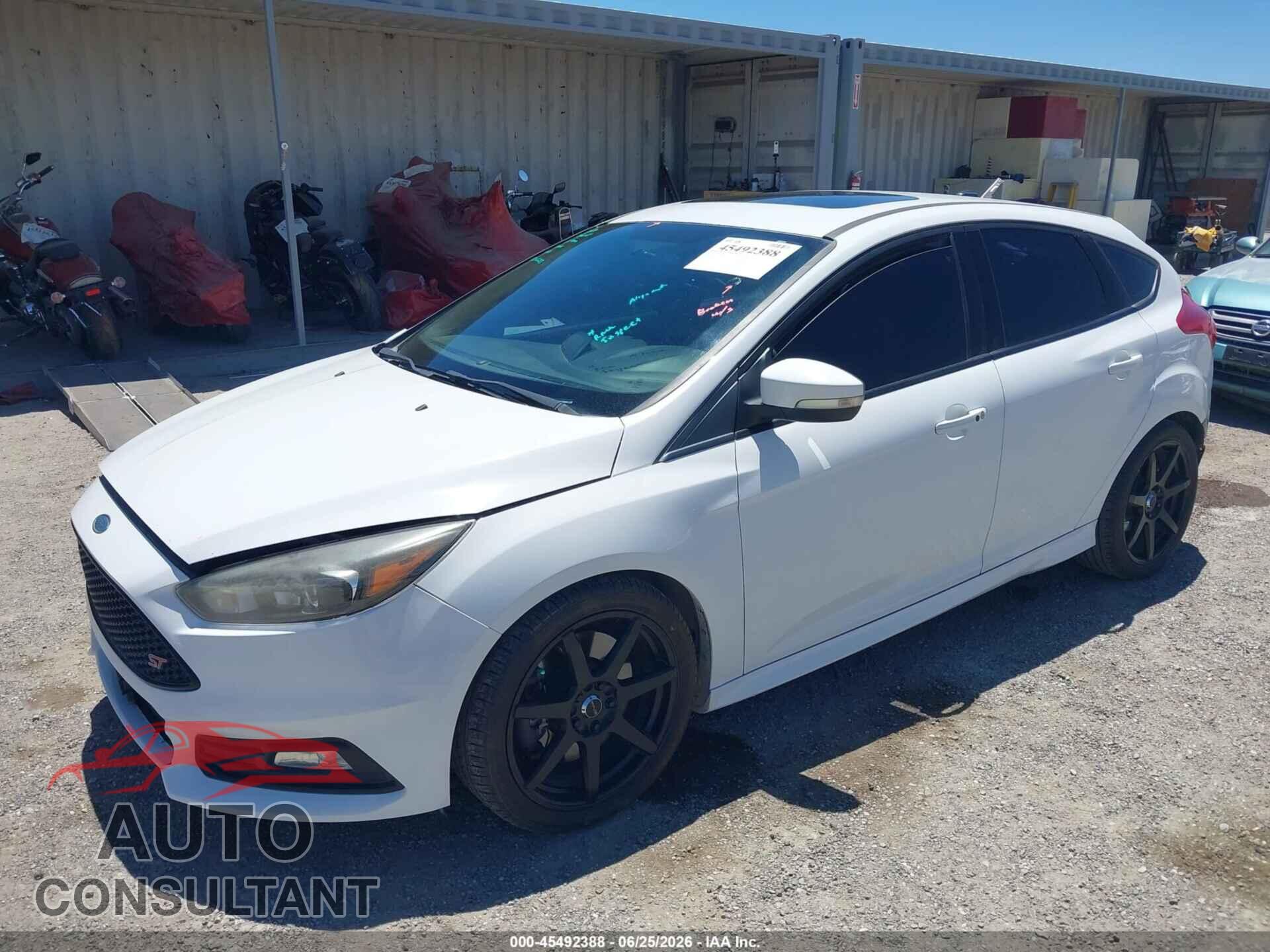 FORD FOCUS ST 2017 - 1FADP3L99HL260602