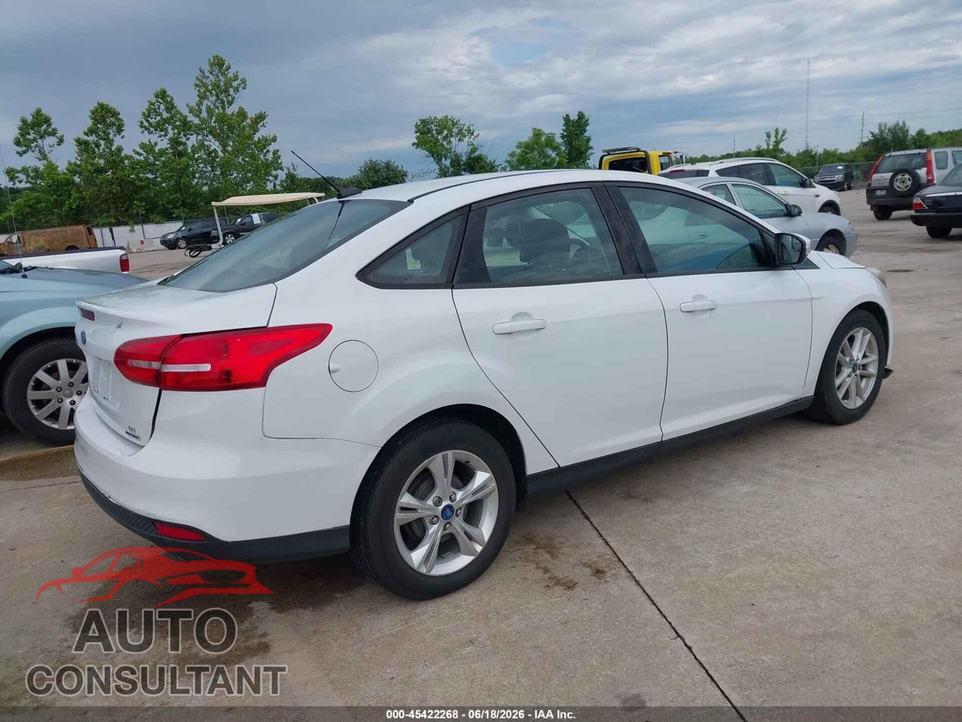 FORD FOCUS 2015 - 1FADP3F23FL250059