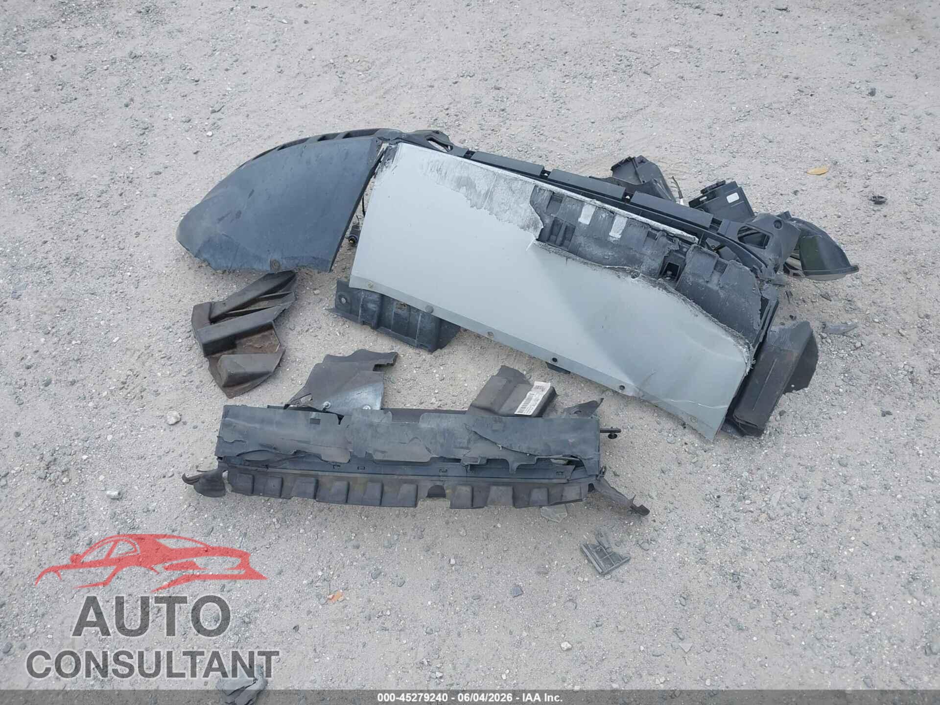 FORD ESCAPE 2015 - 1FMCU0J96FUC40357