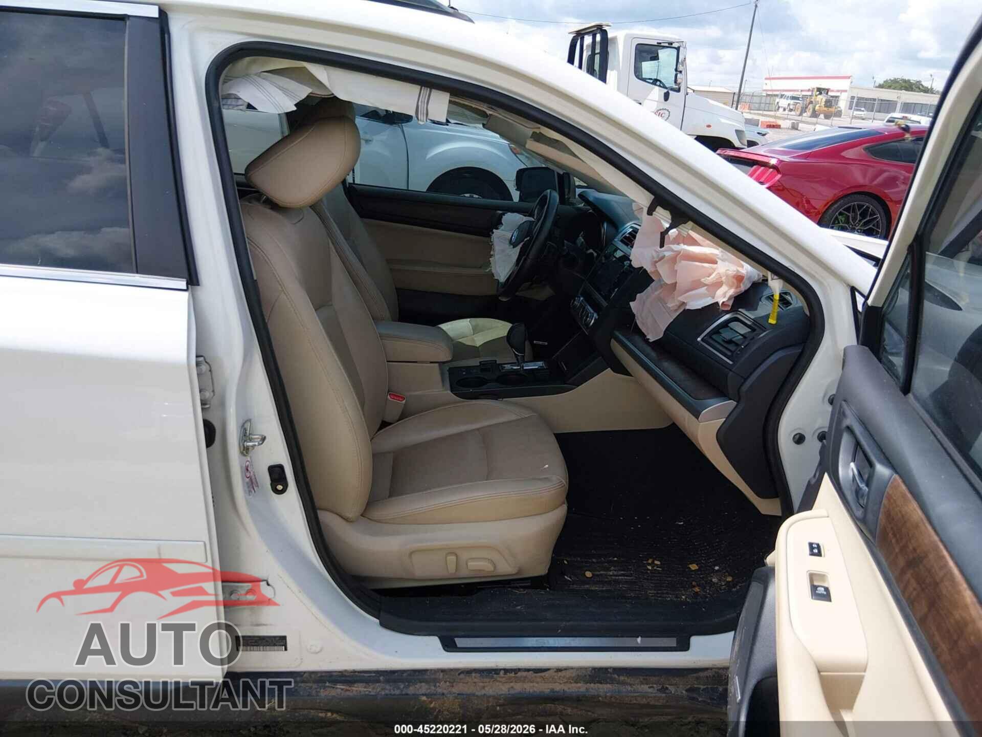 SUBARU OUTBACK 2017 - 4S4BSAKC7H3268100