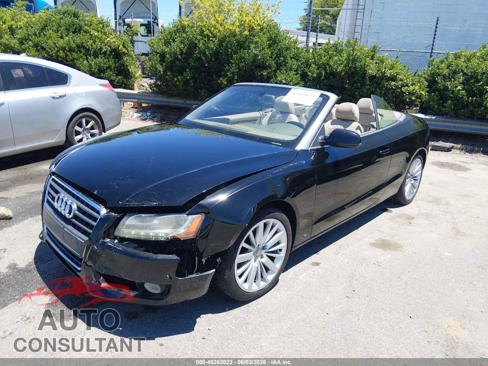 AUDI A5 2011 - WAULFAFH0BN010786
