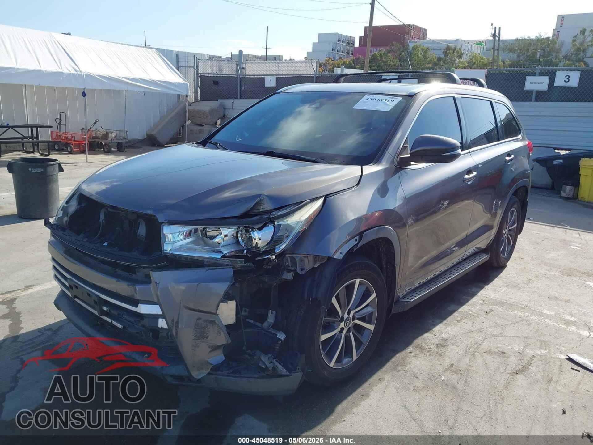 TOYOTA HIGHLANDER 2018 - 5TDJZRFH3JS533342