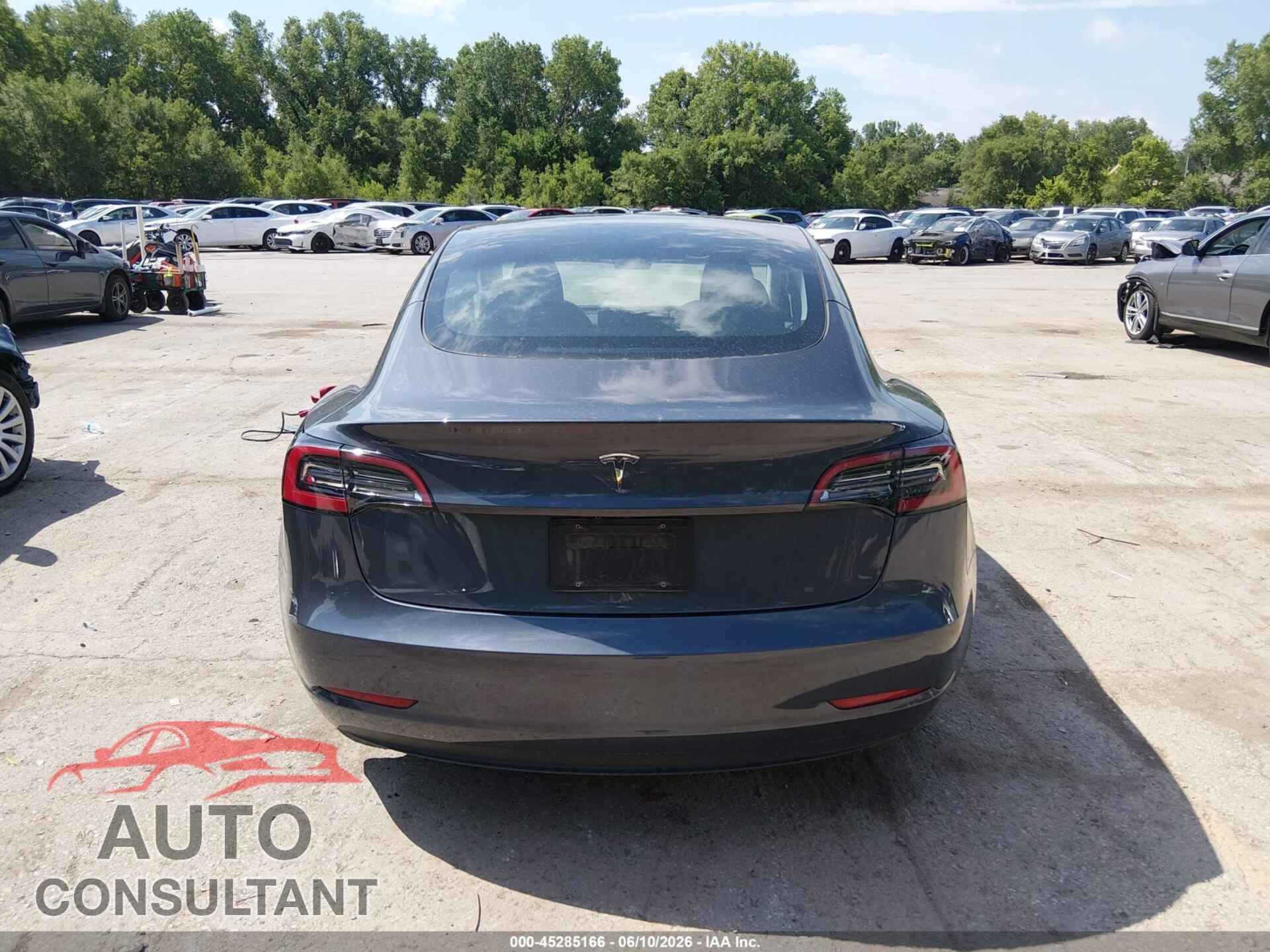 TESLA MODEL 3 2023 - 5YJ3E1EAXPF648950