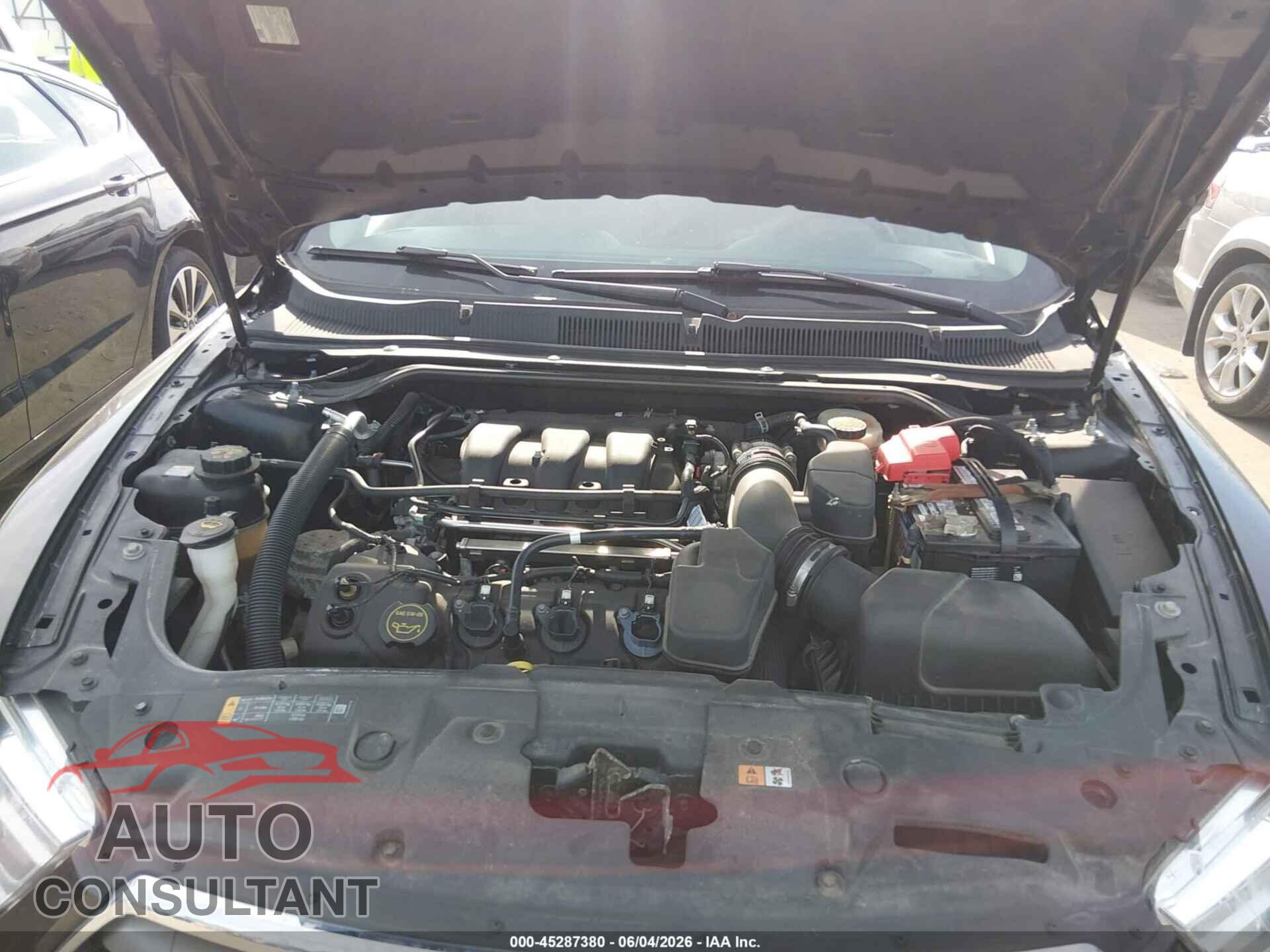 FORD TAURUS 2017 - 1FAHP2D85HG113395