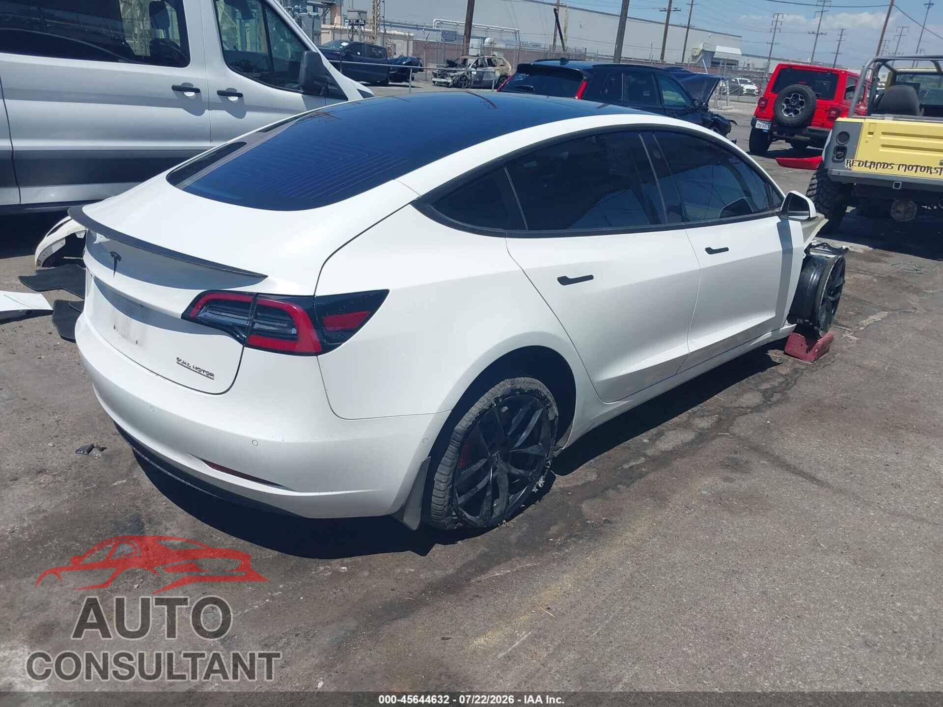 TESLA MODEL 3 2018 - 5YJ3E1EB0JF106563