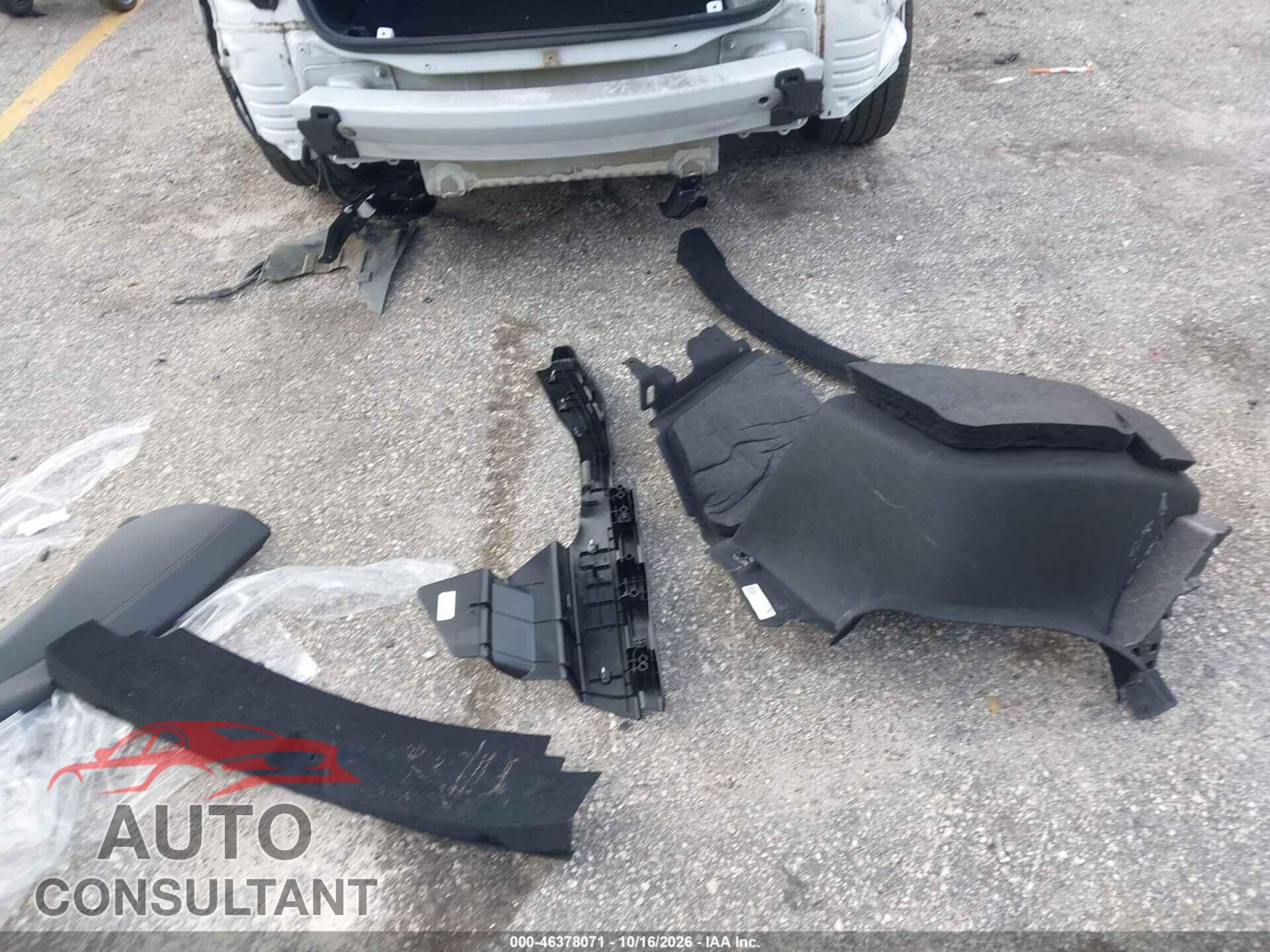 TESLA MODEL 3 2024 - 5YJ3E1EA9RF750565