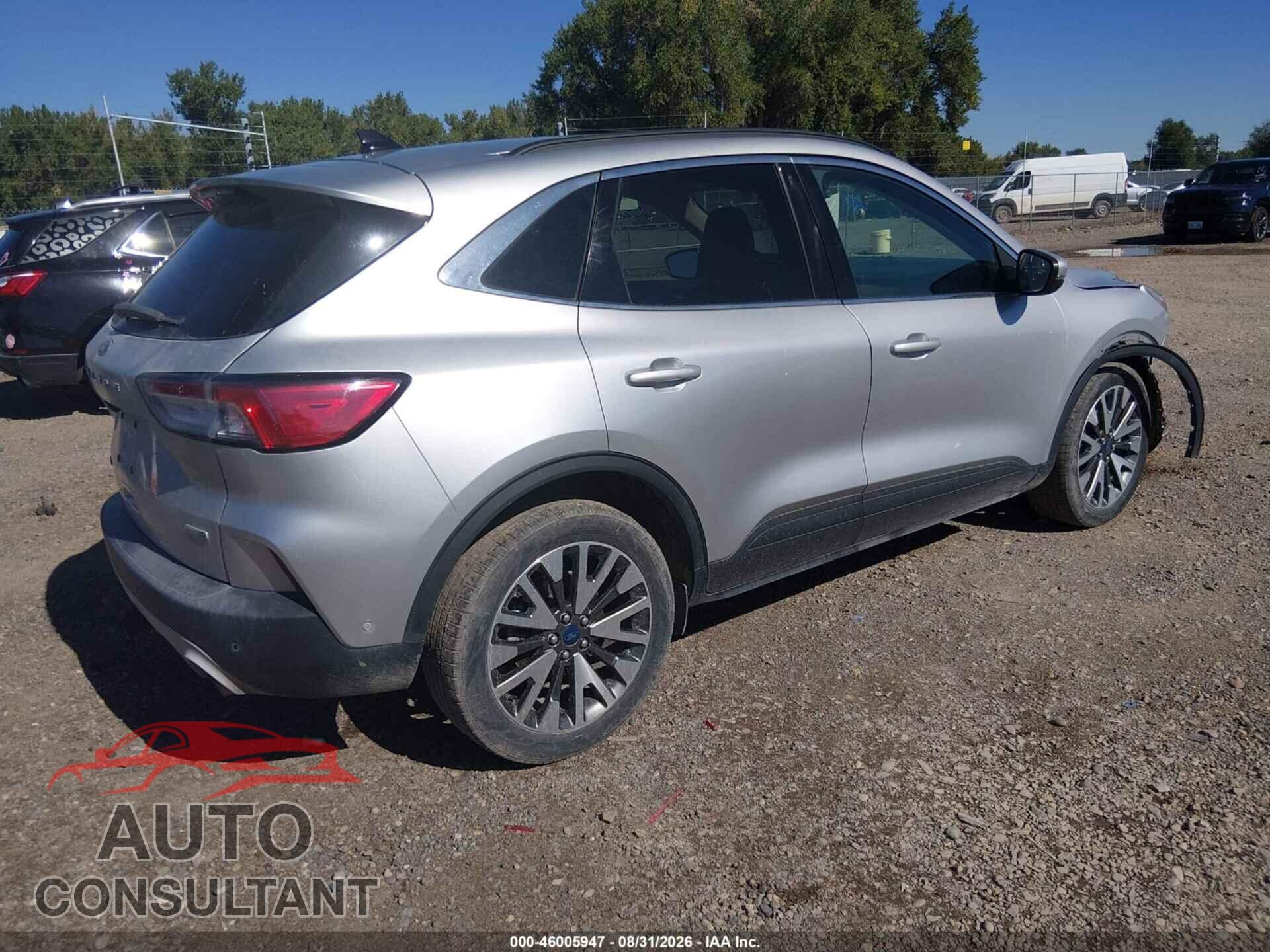 FORD ESCAPE 2020 - 1FMCU9J92LUA11948
