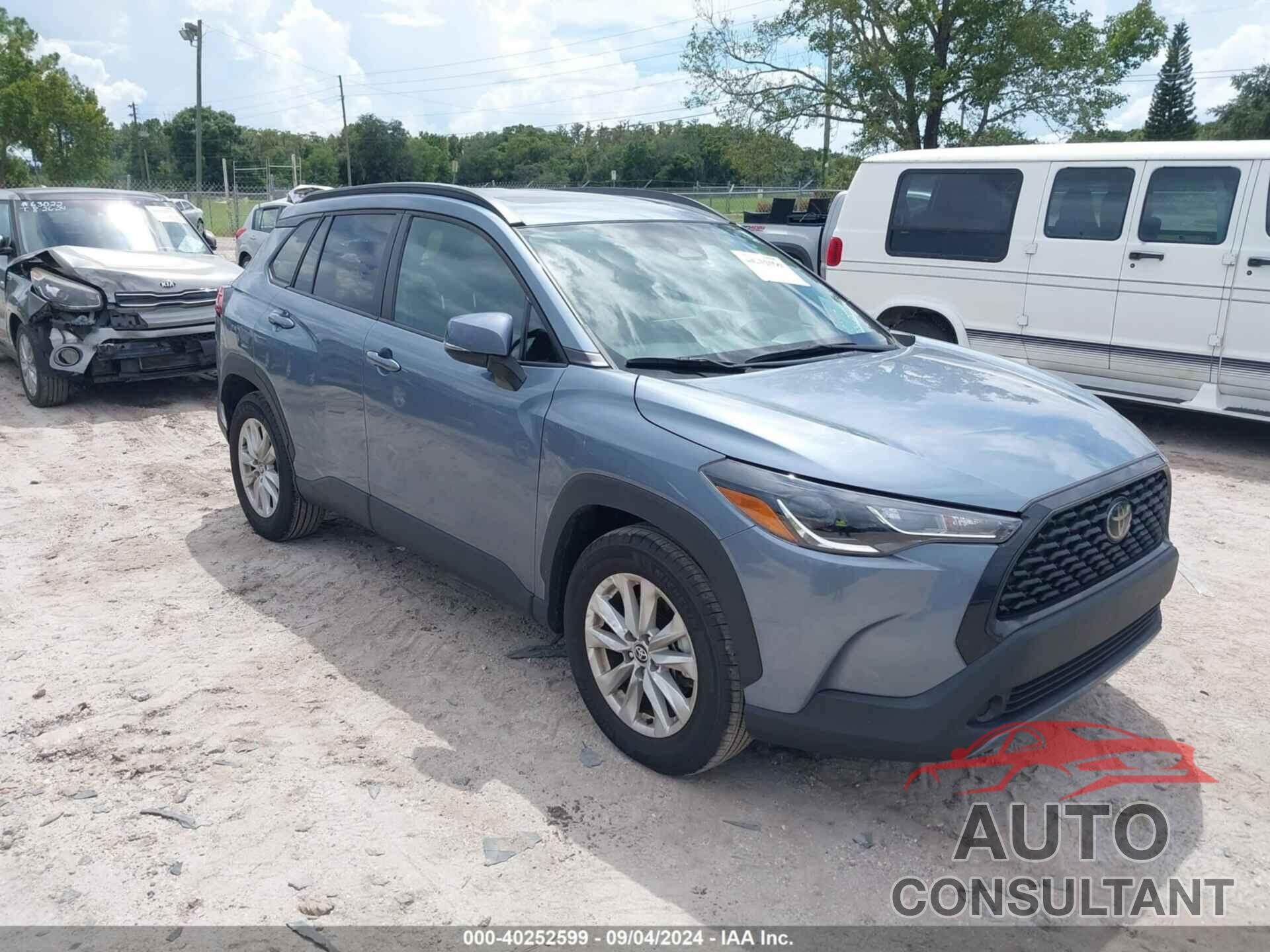 TOYOTA COROLLA CROSS 2023 - 7MUBAAAG8PV059298