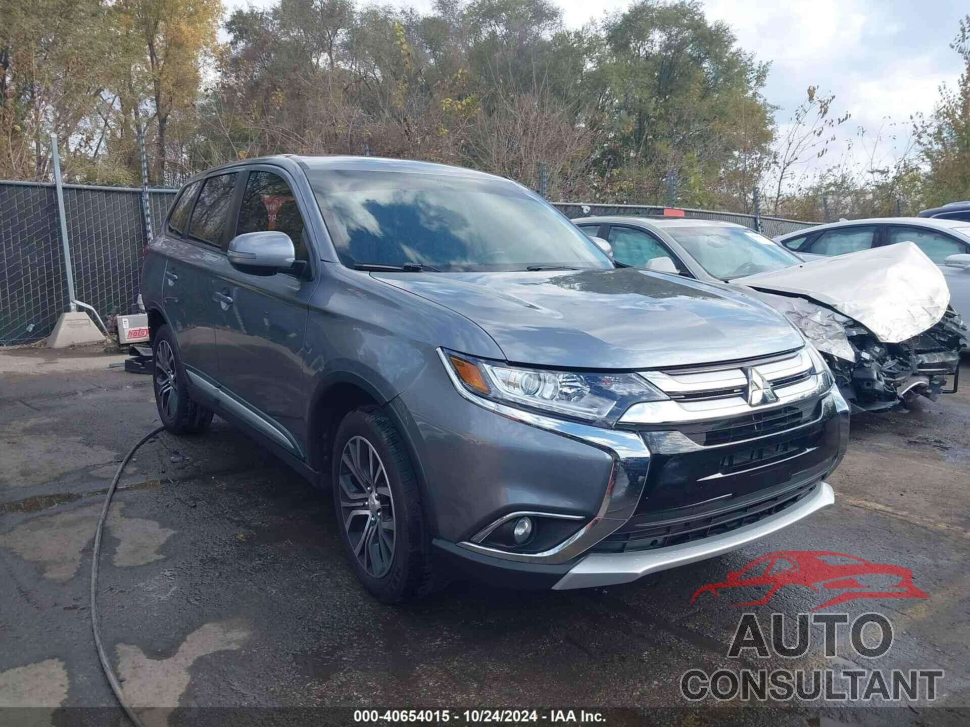 MITSUBISHI OUTLANDER 2018 - JA4AZ3A36JJ002989