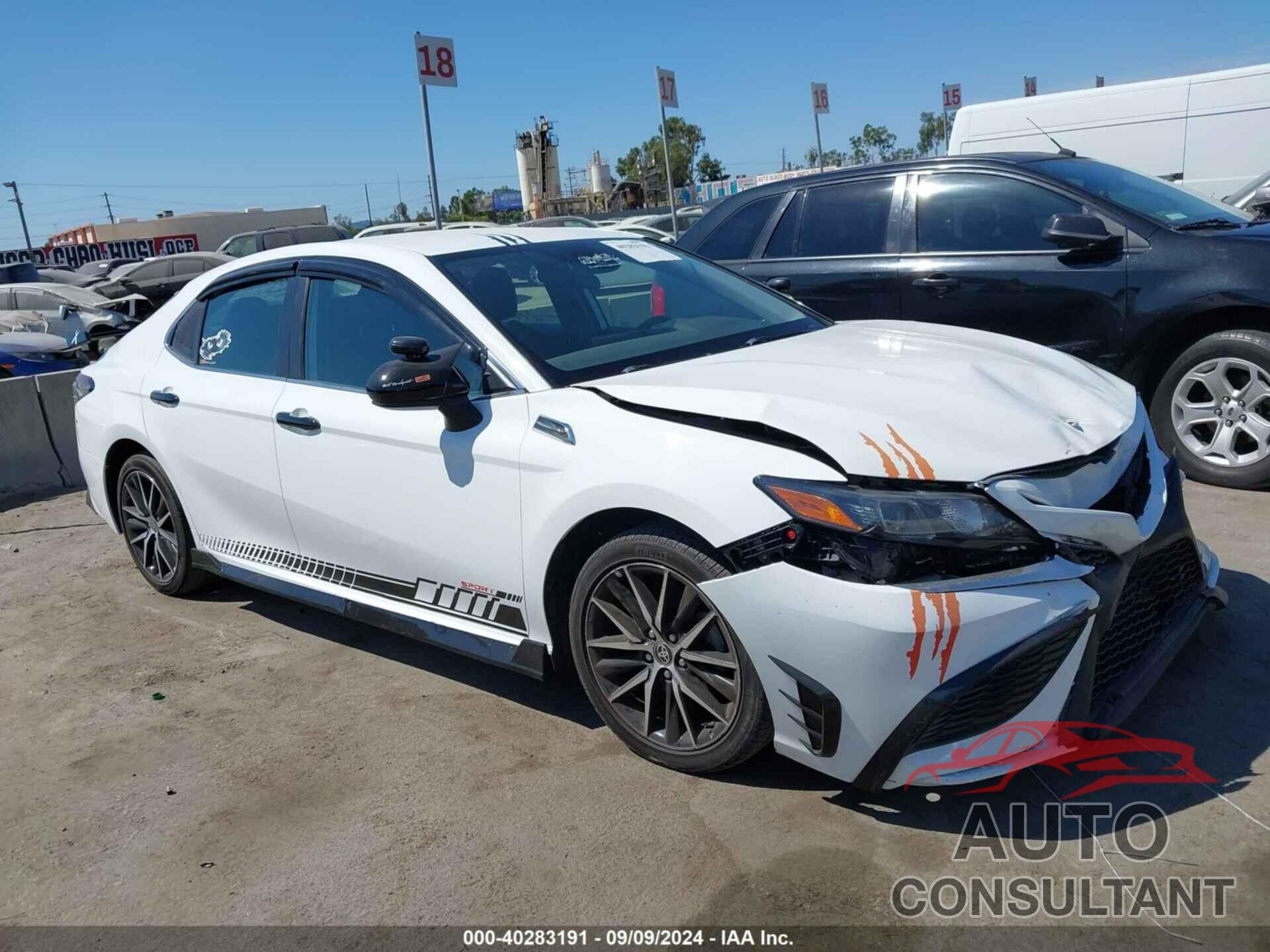 TOYOTA CAMRY 2021 - 4T1G11AK4MU427497