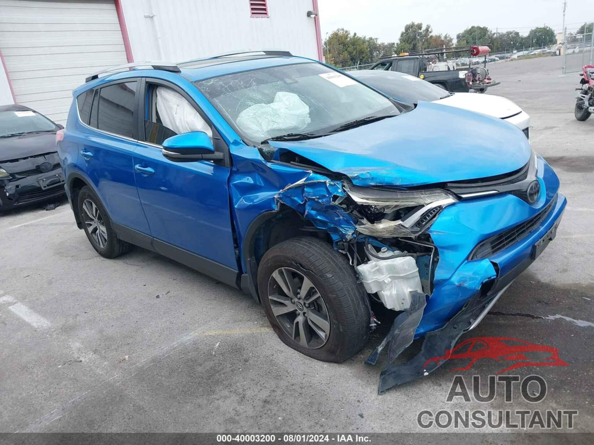 TOYOTA RAV4 2018 - JTMWFREV0JJ746574