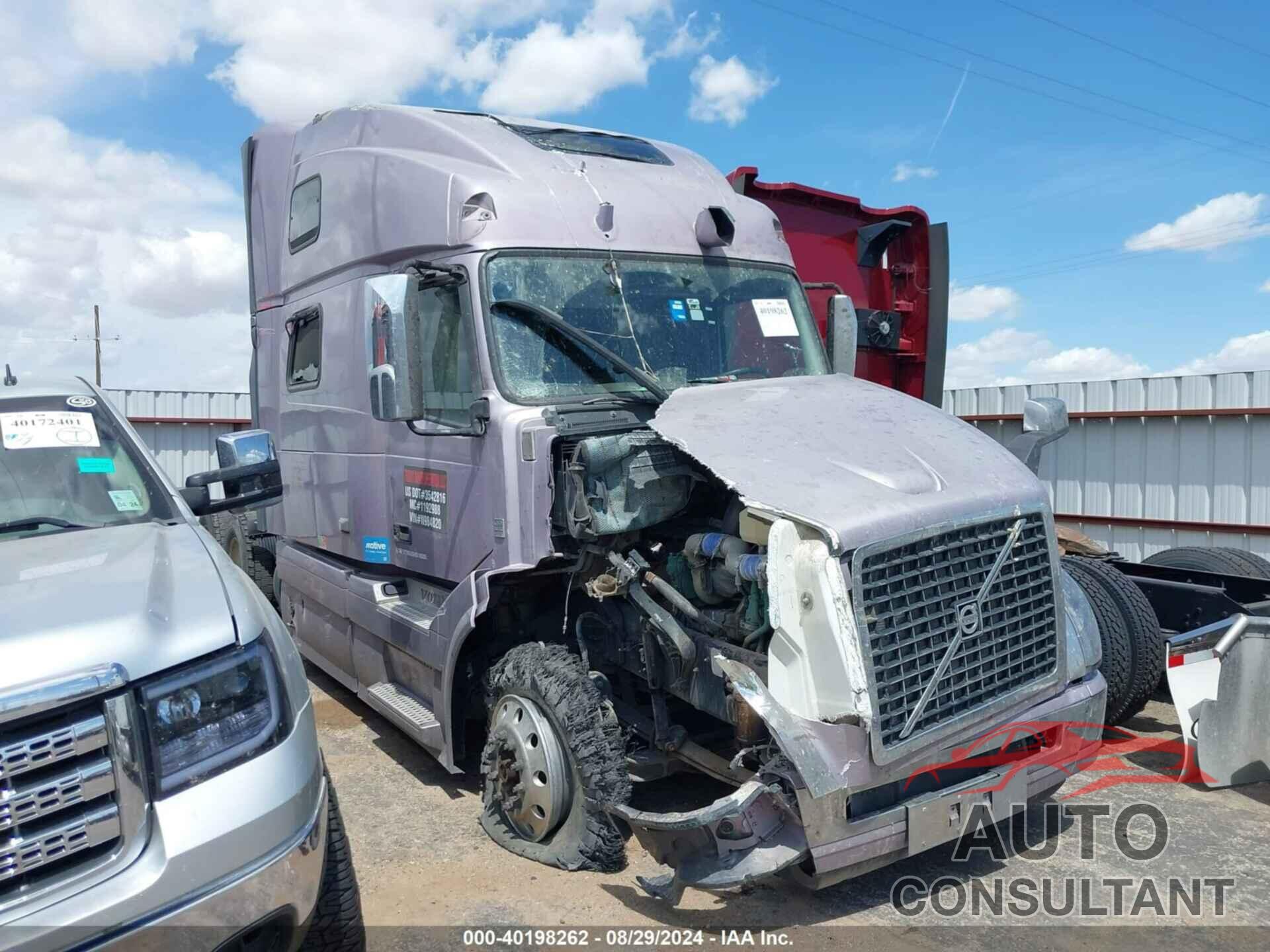 VOLVO VNL 2017 - 4V4NC9EH9HN984820