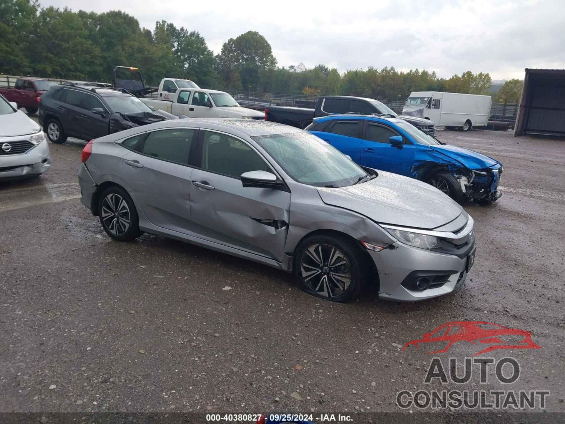 HONDA CIVIC 2018 - JHMFC1F35JX000415