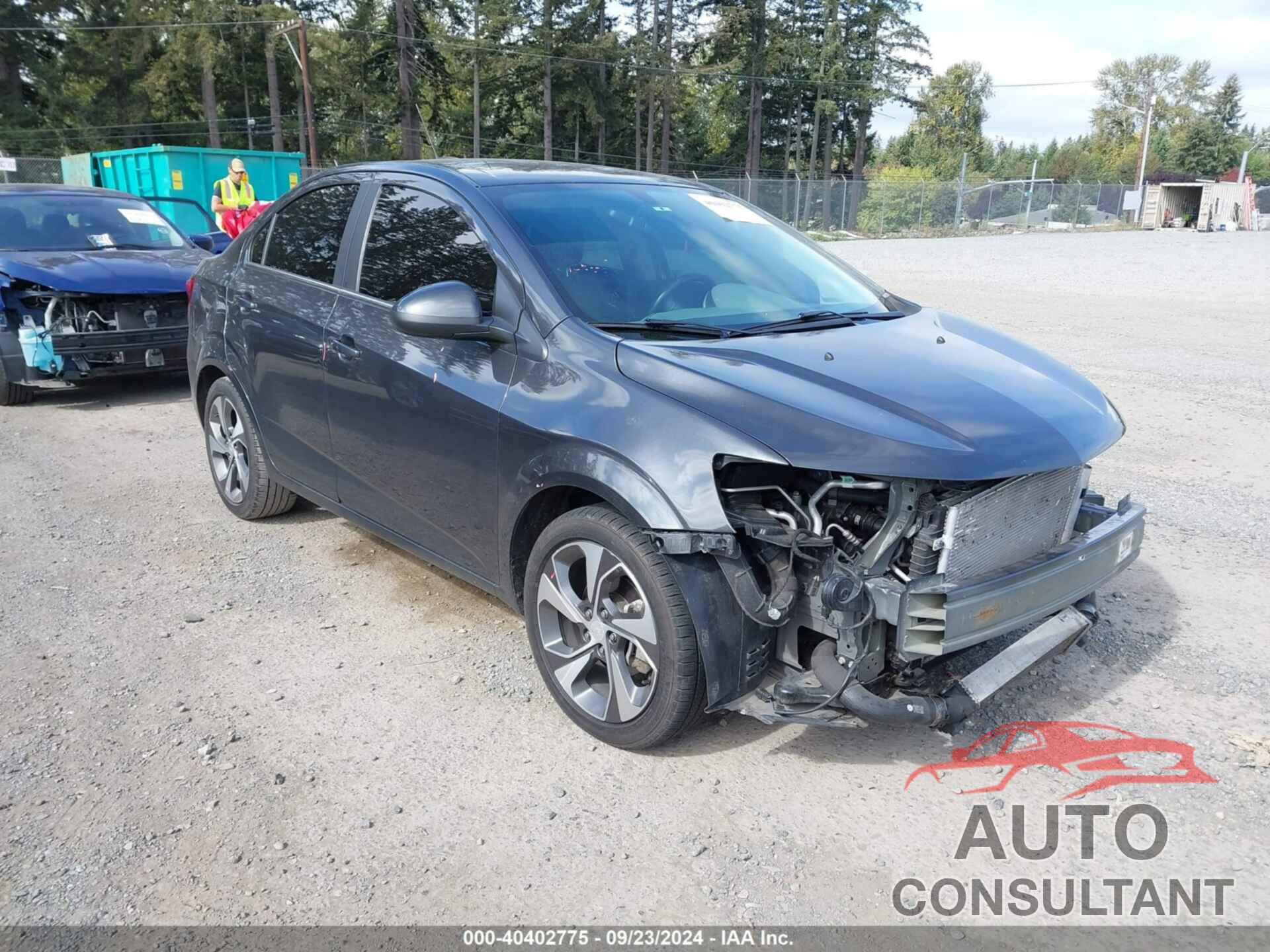 CHEVROLET SONIC 2018 - 1G1JF5SB7J4139916