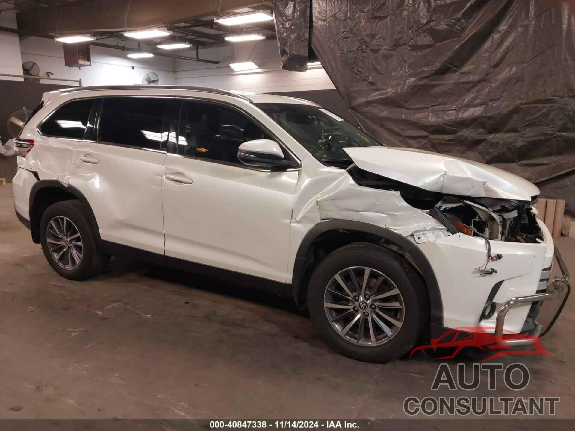 TOYOTA HIGHLANDER 2019 - 5TDJZRFH4KS628168