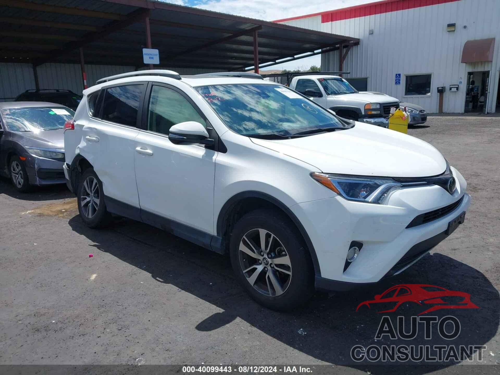 TOYOTA RAV4 2018 - JTMWFREV8JJ206115