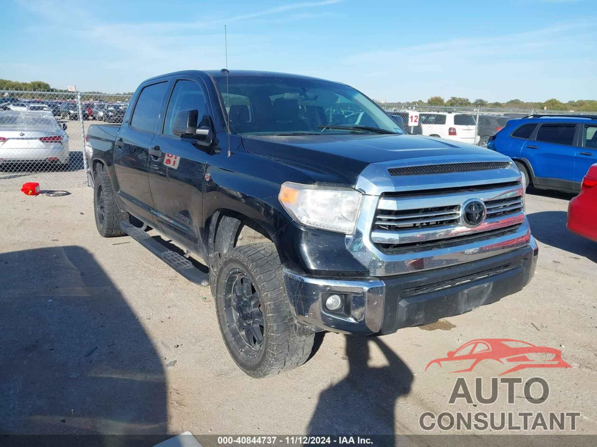 TOYOTA TUNDRA 2017 - 5TFEM5F19HX117604