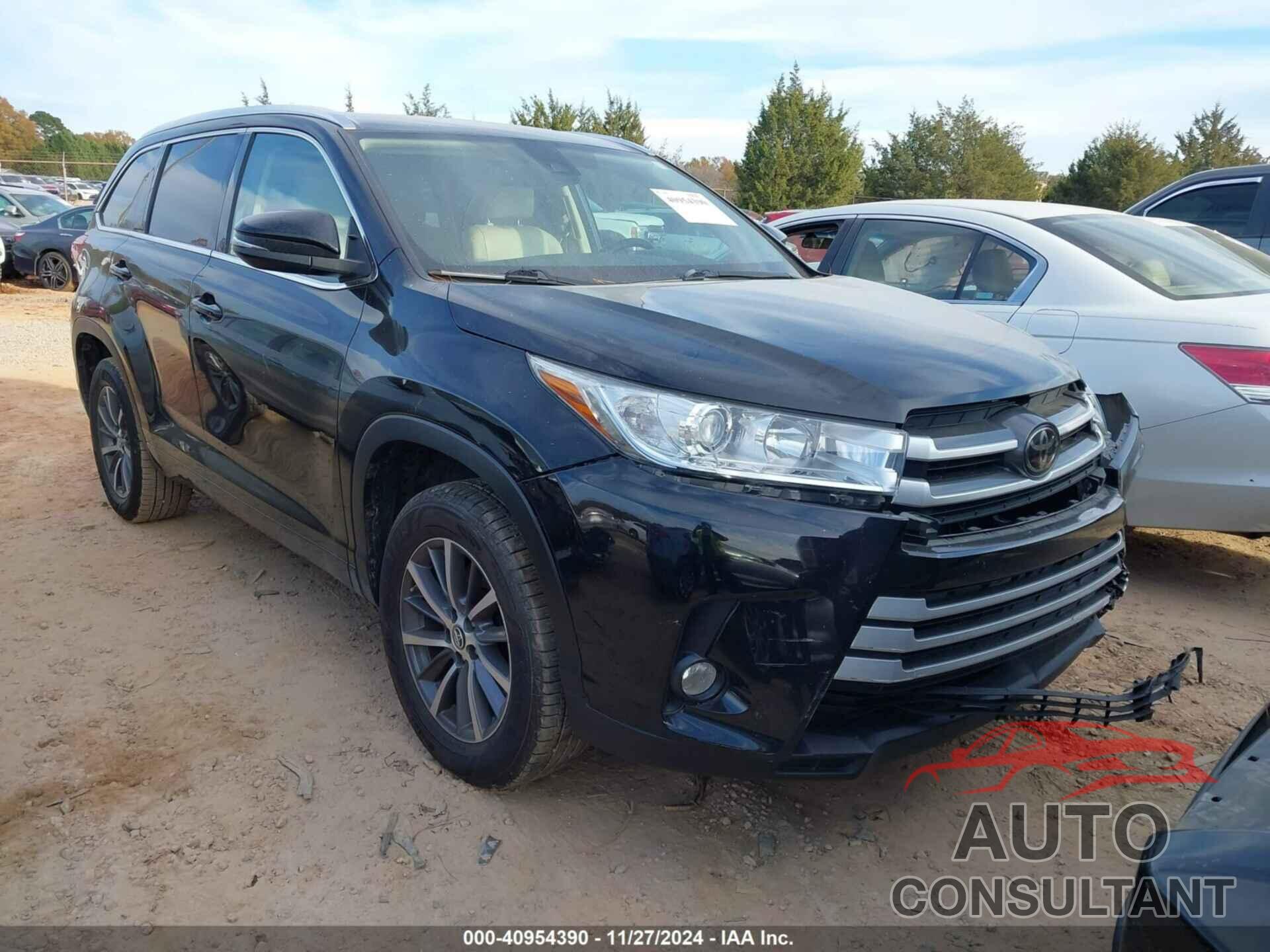 TOYOTA HIGHLANDER 2018 - 5TDKZRFH9JS528635