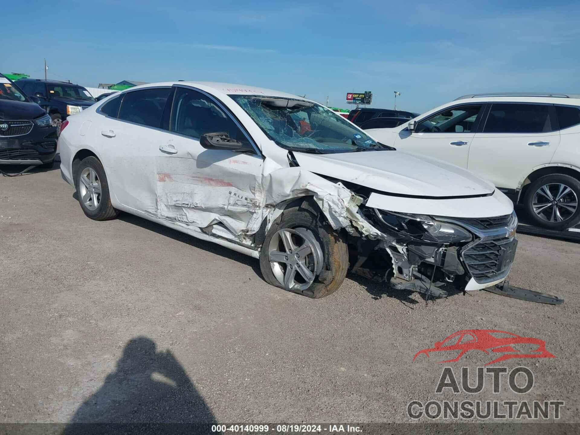 CHEVROLET MALIBU 2019 - 1G1ZB5STXKF190081