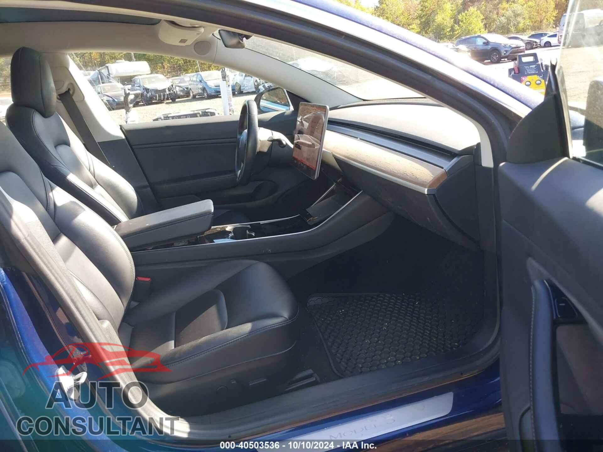 TESLA MODEL 3 2018 - 5YJ3E1EA1JF102335