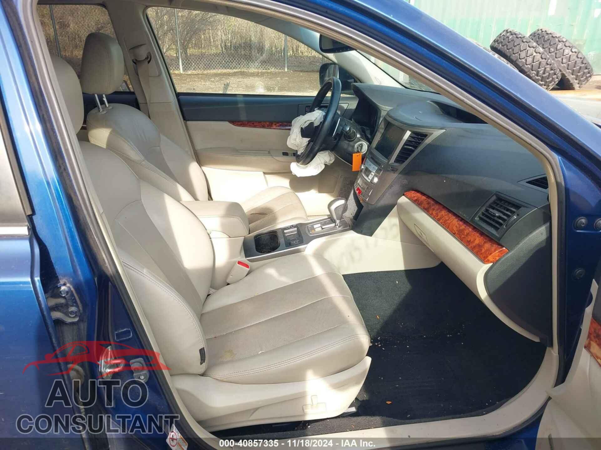 SUBARU OUTBACK 2011 - 4S4BRDLC2B2361731