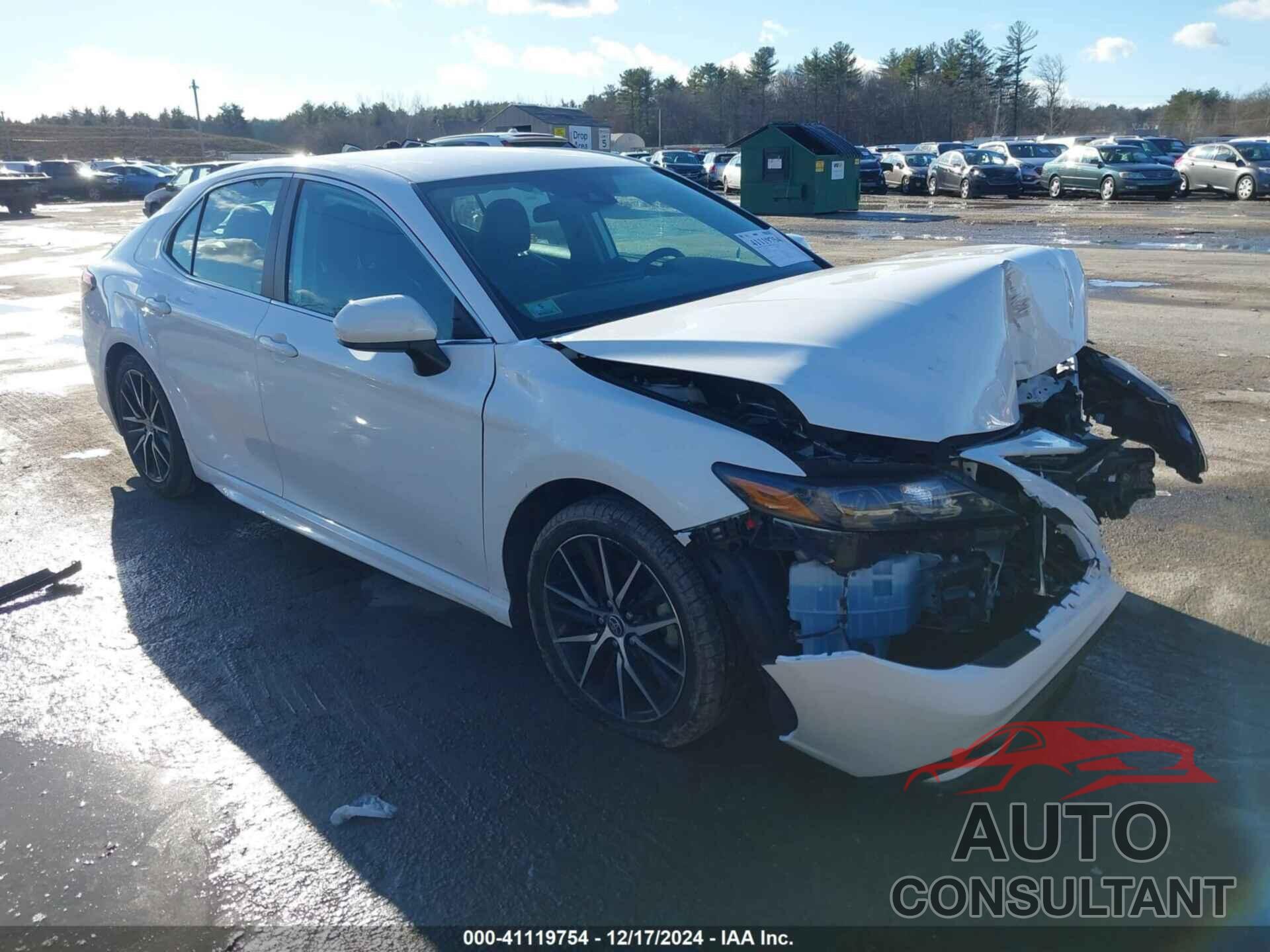 TOYOTA CAMRY 2021 - 4T1G11AK1MU587241