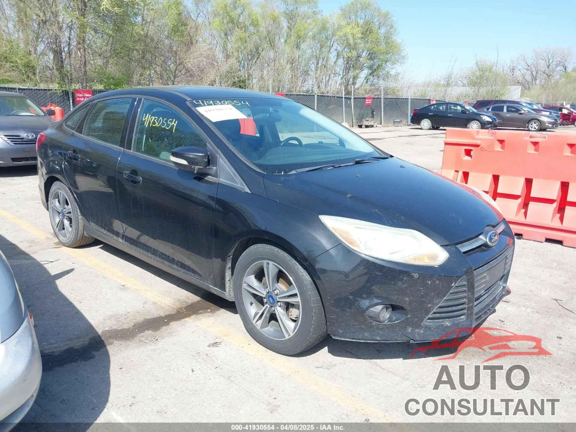 FORD FOCUS 2014 - 1FADP3F26EL223601