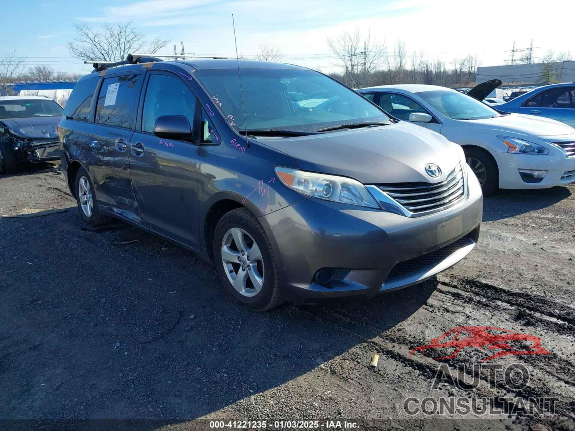 TOYOTA SIENNA 2014 - 5TDKK3DC6ES464679