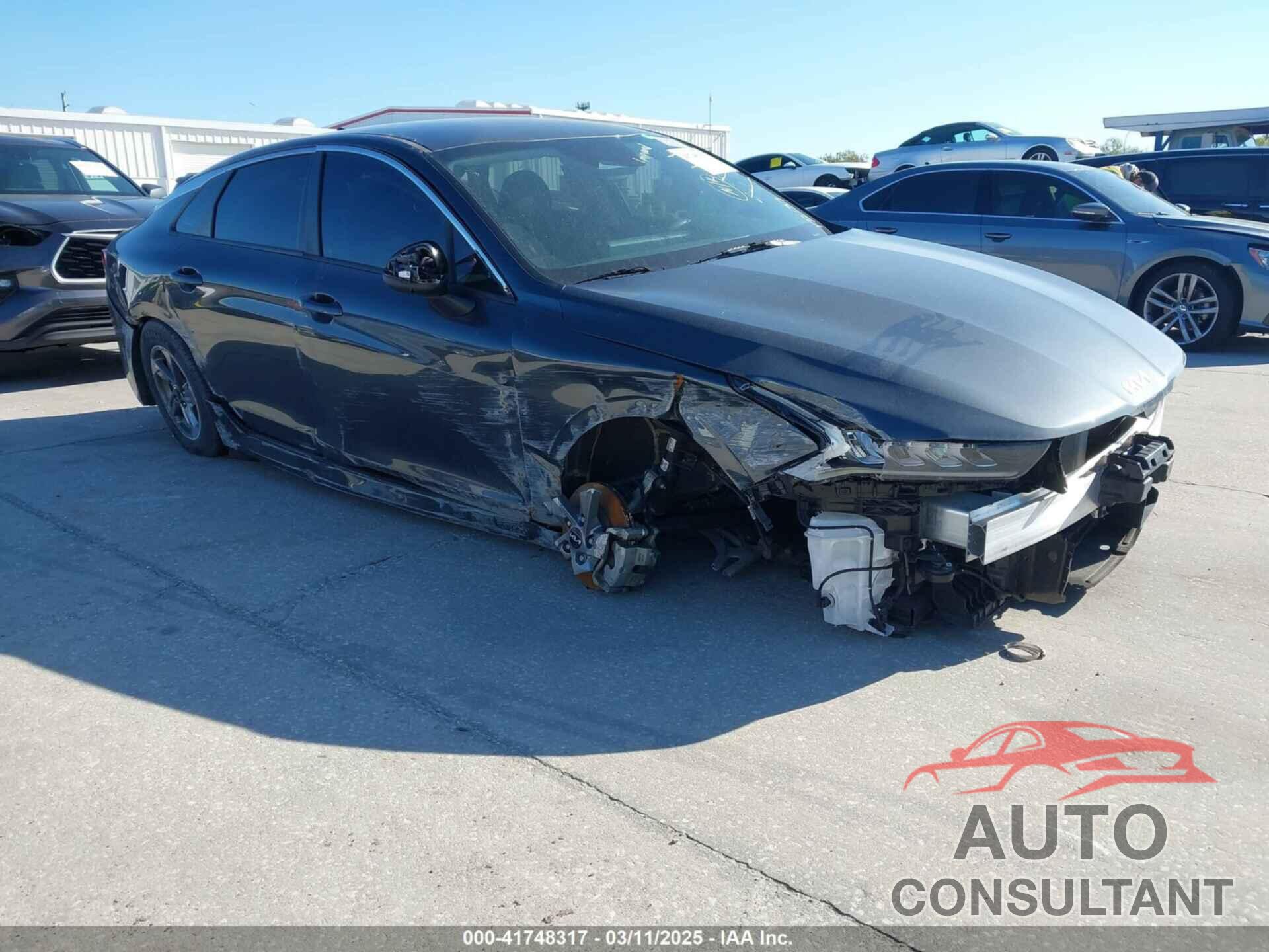 KIA K5 2023 - 5XXG14J22PG172137