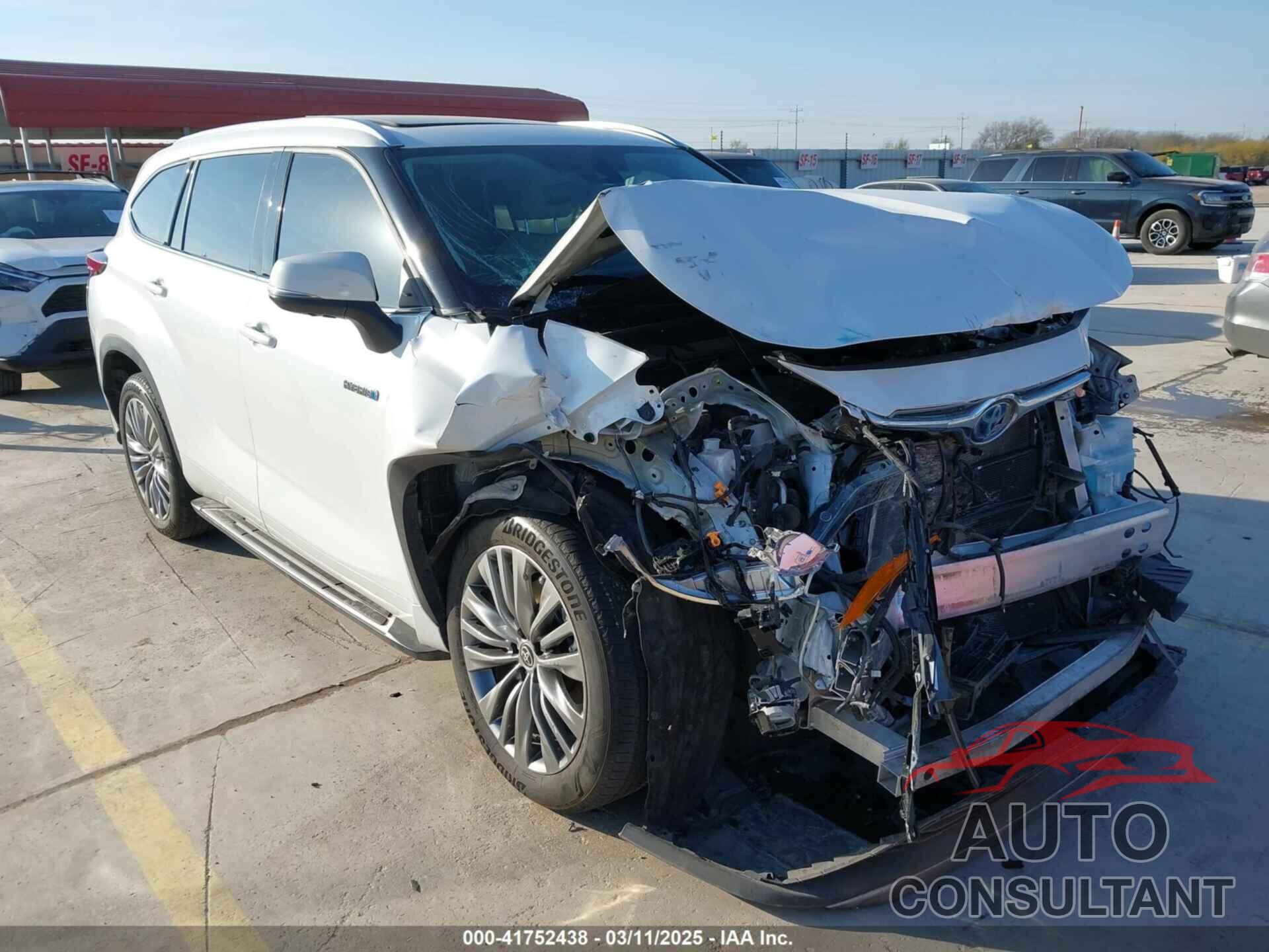 TOYOTA HIGHLANDER 2020 - 5TDFARAH3LS004075
