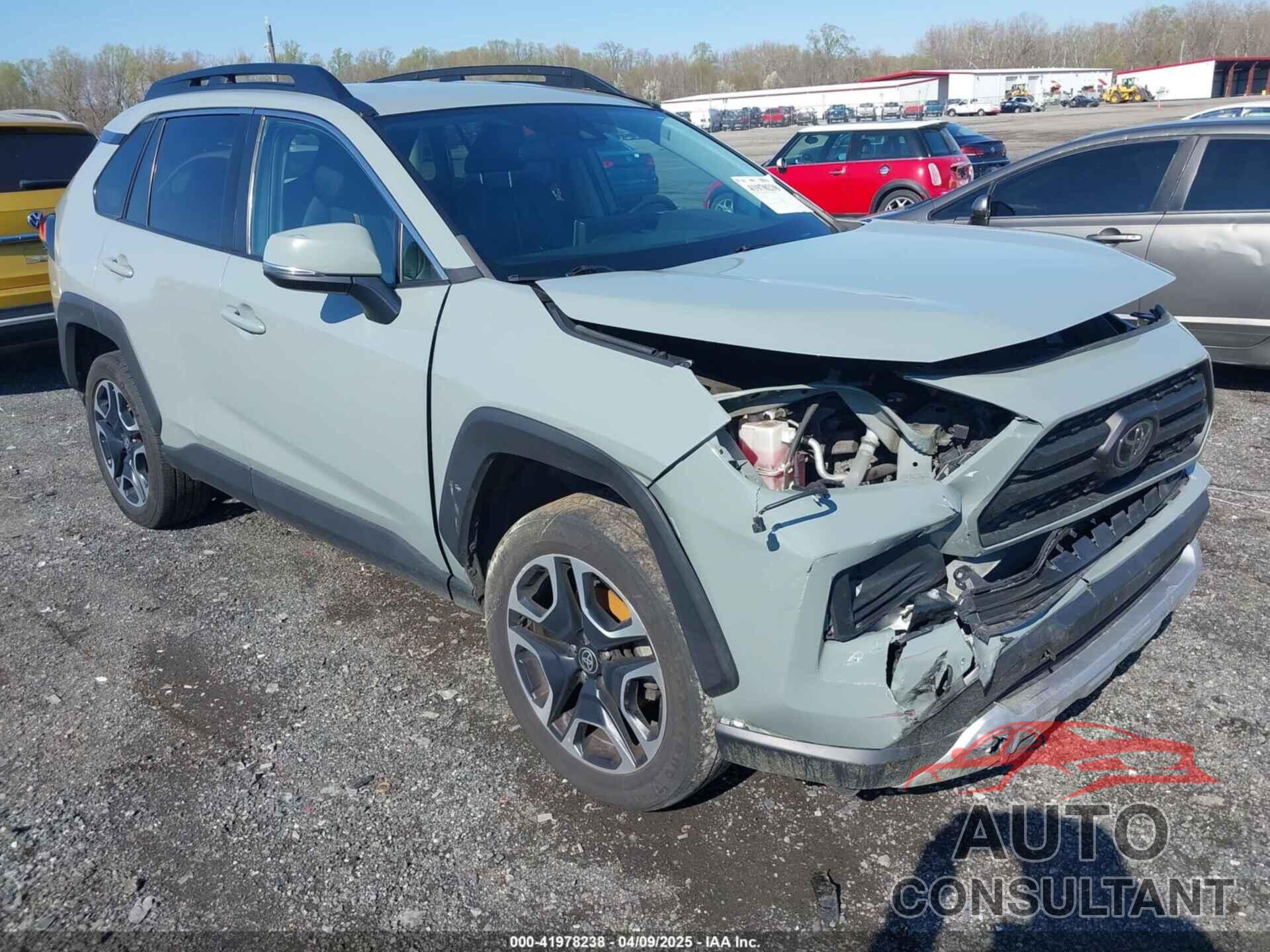 TOYOTA RAV4 2021 - 2T3J1RFVXMW220661